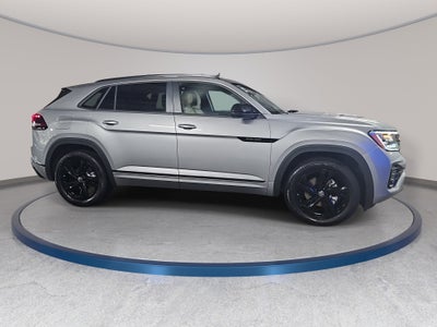 2026 Volkswagen Atlas Cross Sport 2.0T SEL R-Line Black