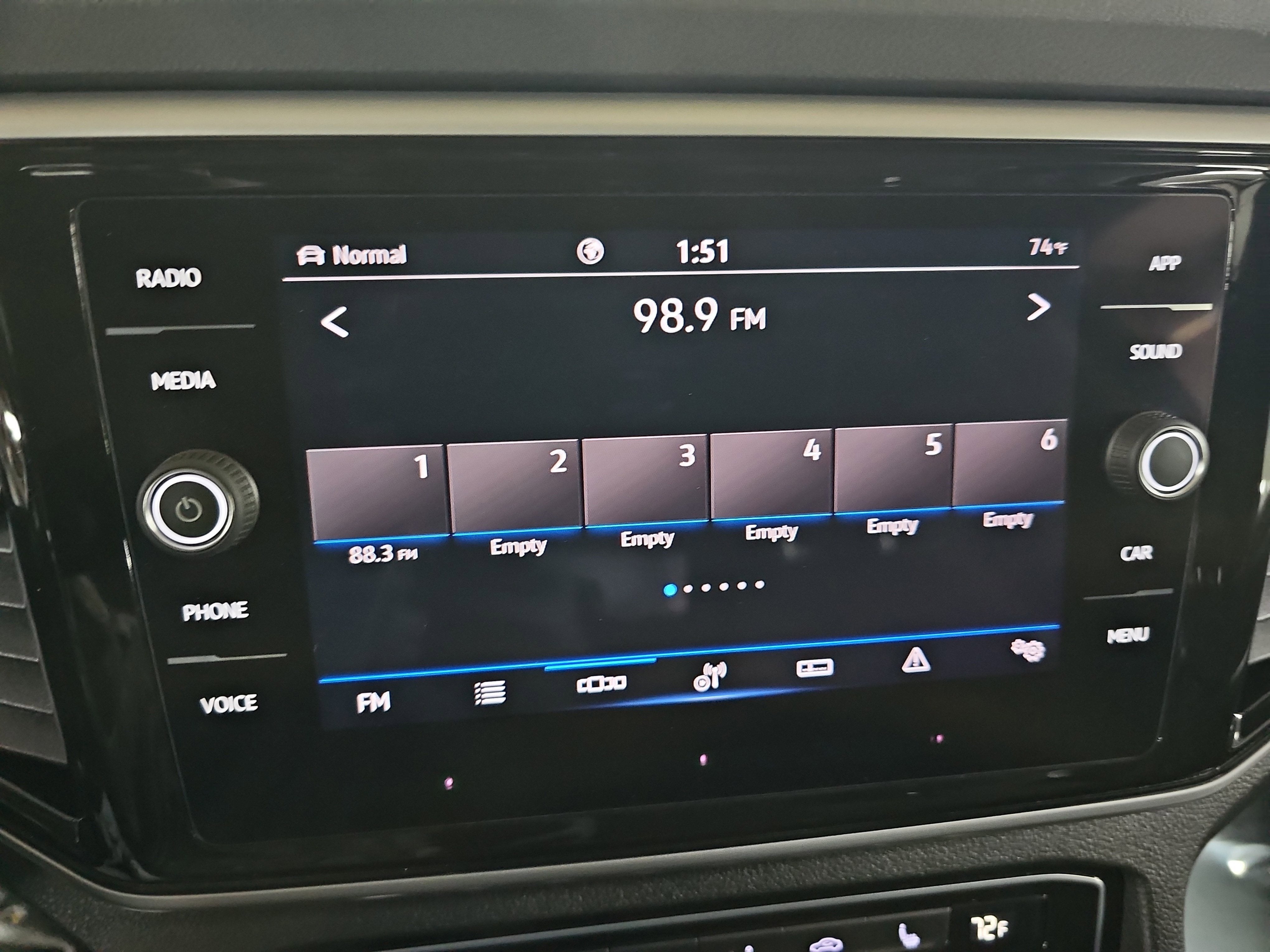 2022 Volkswagen Atlas 3.6L V6 SE w/Technology