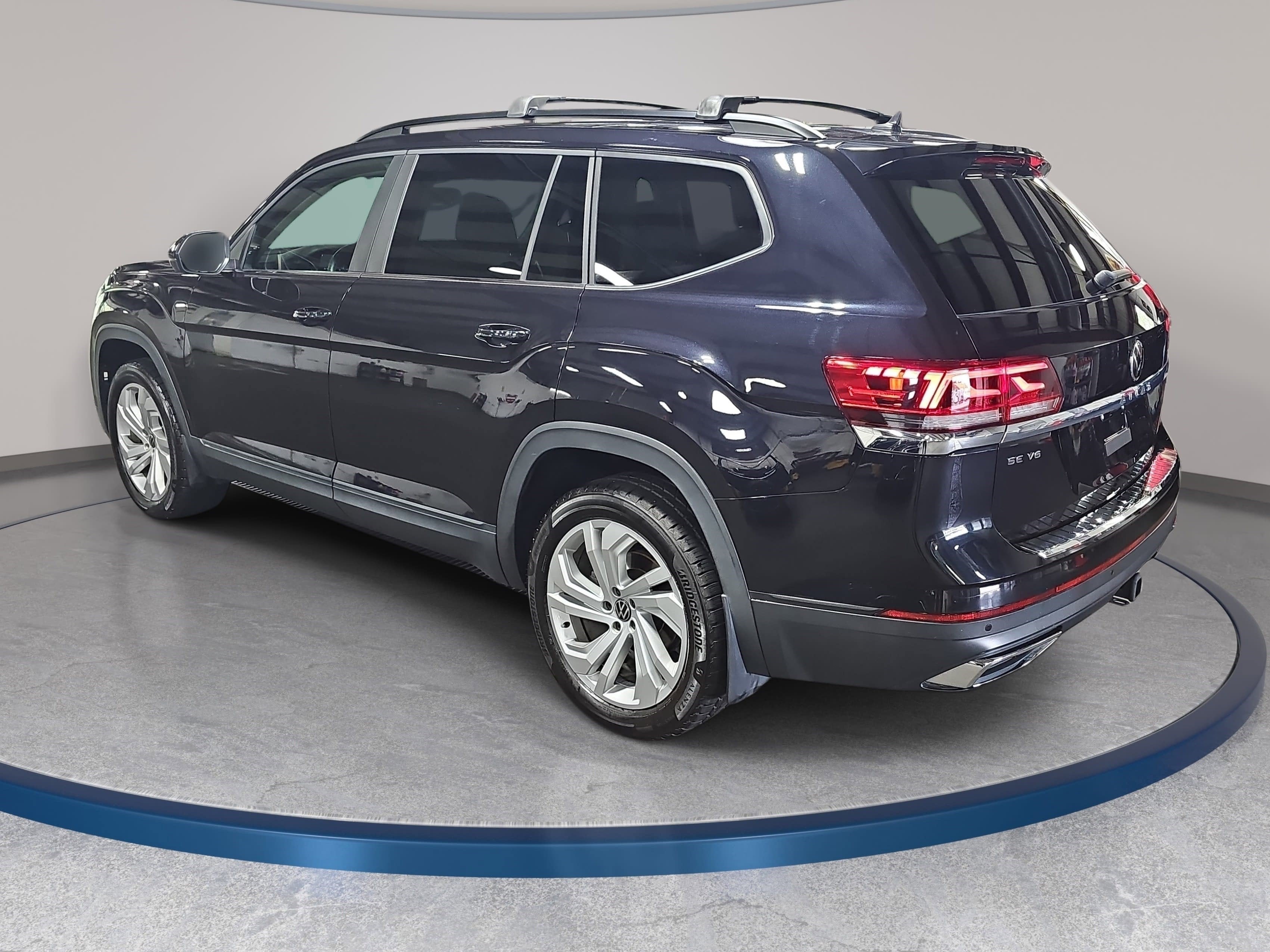 2022 Volkswagen Atlas 3.6L V6 SE w/Technology