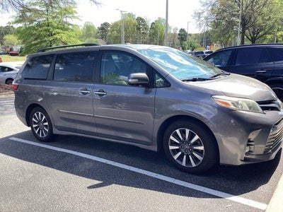 2018 Toyota Sienna Limited Premium