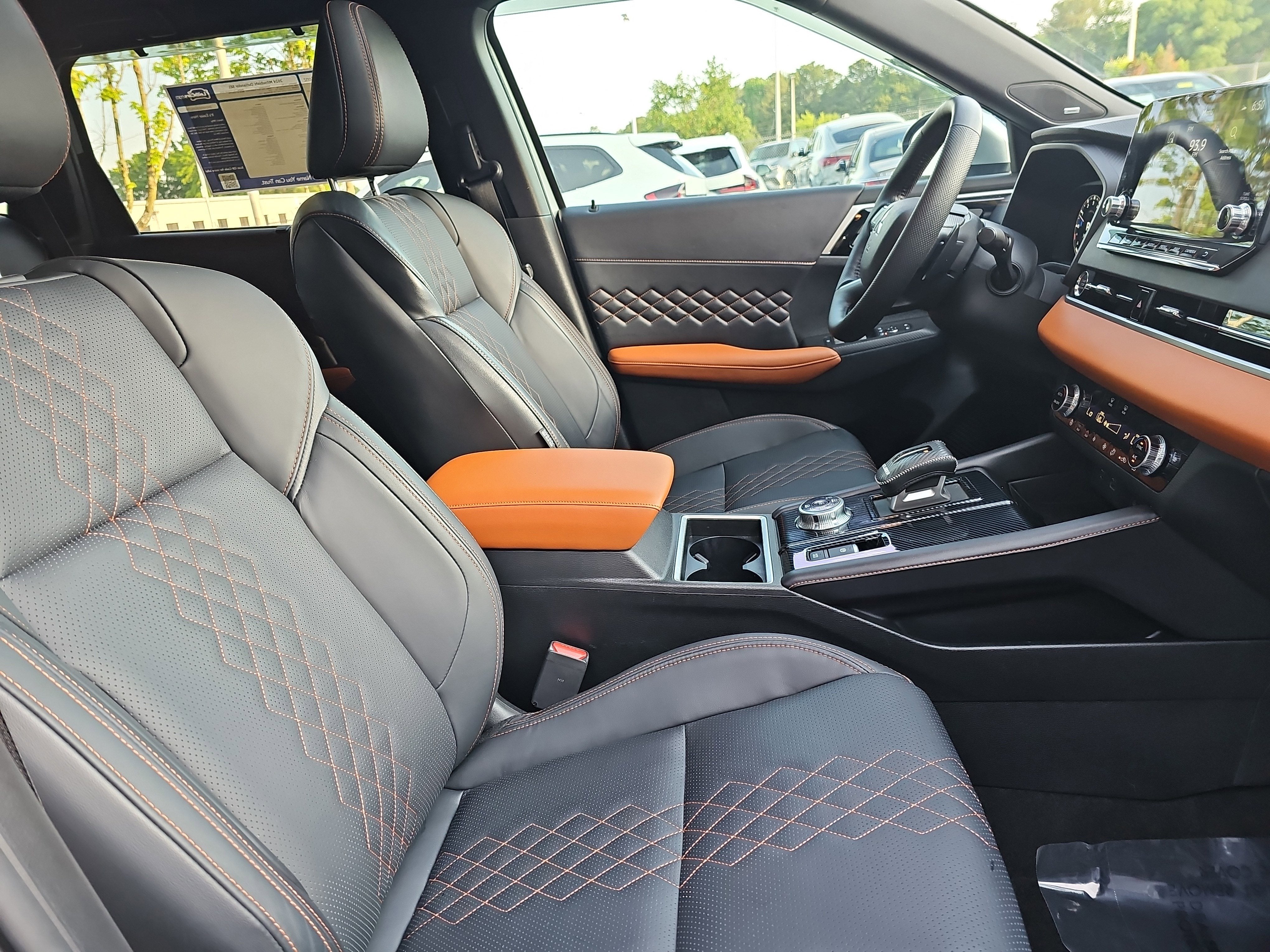 2024 Mitsubishi Outlander SEL