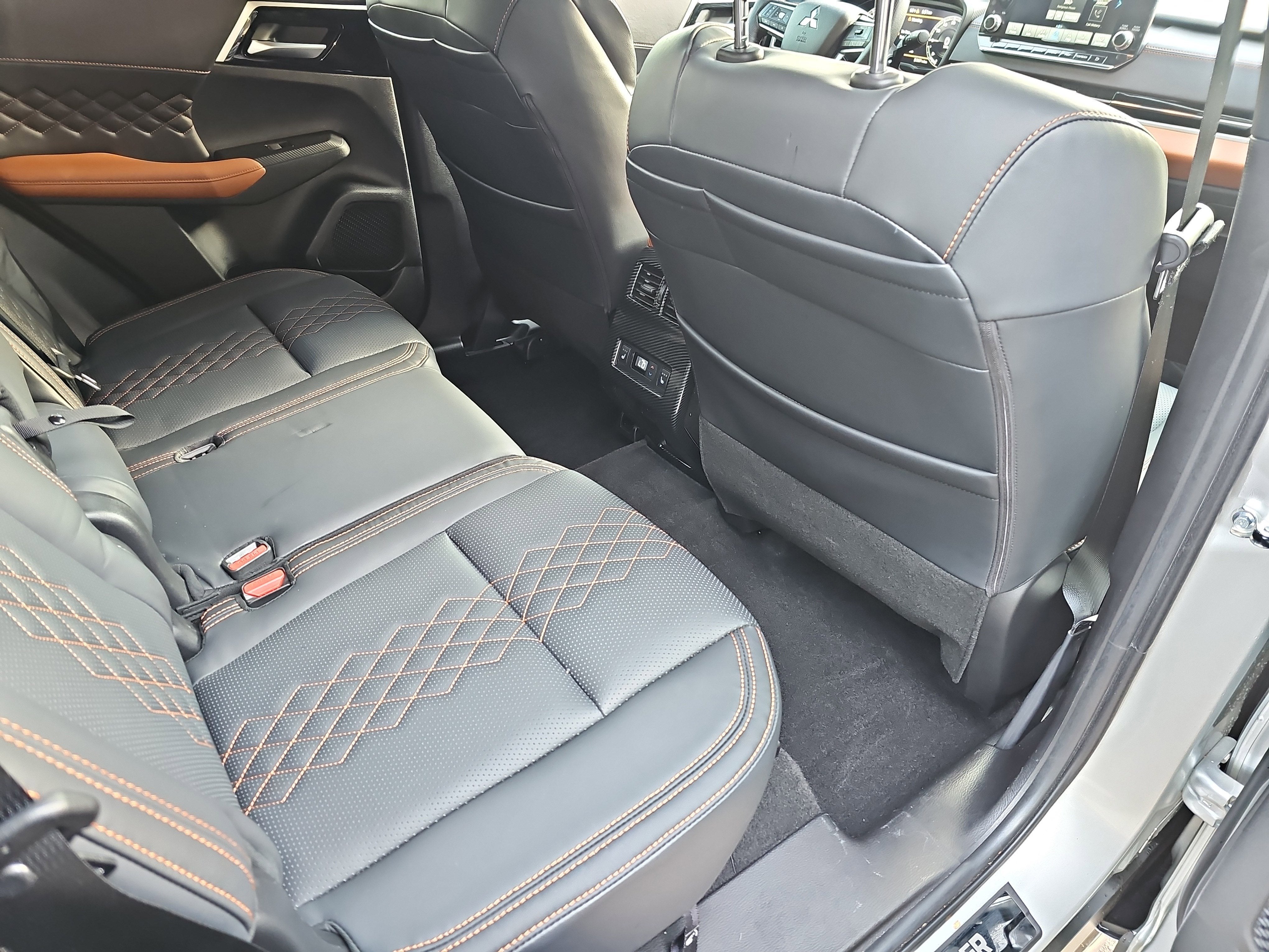 2024 Mitsubishi Outlander SEL