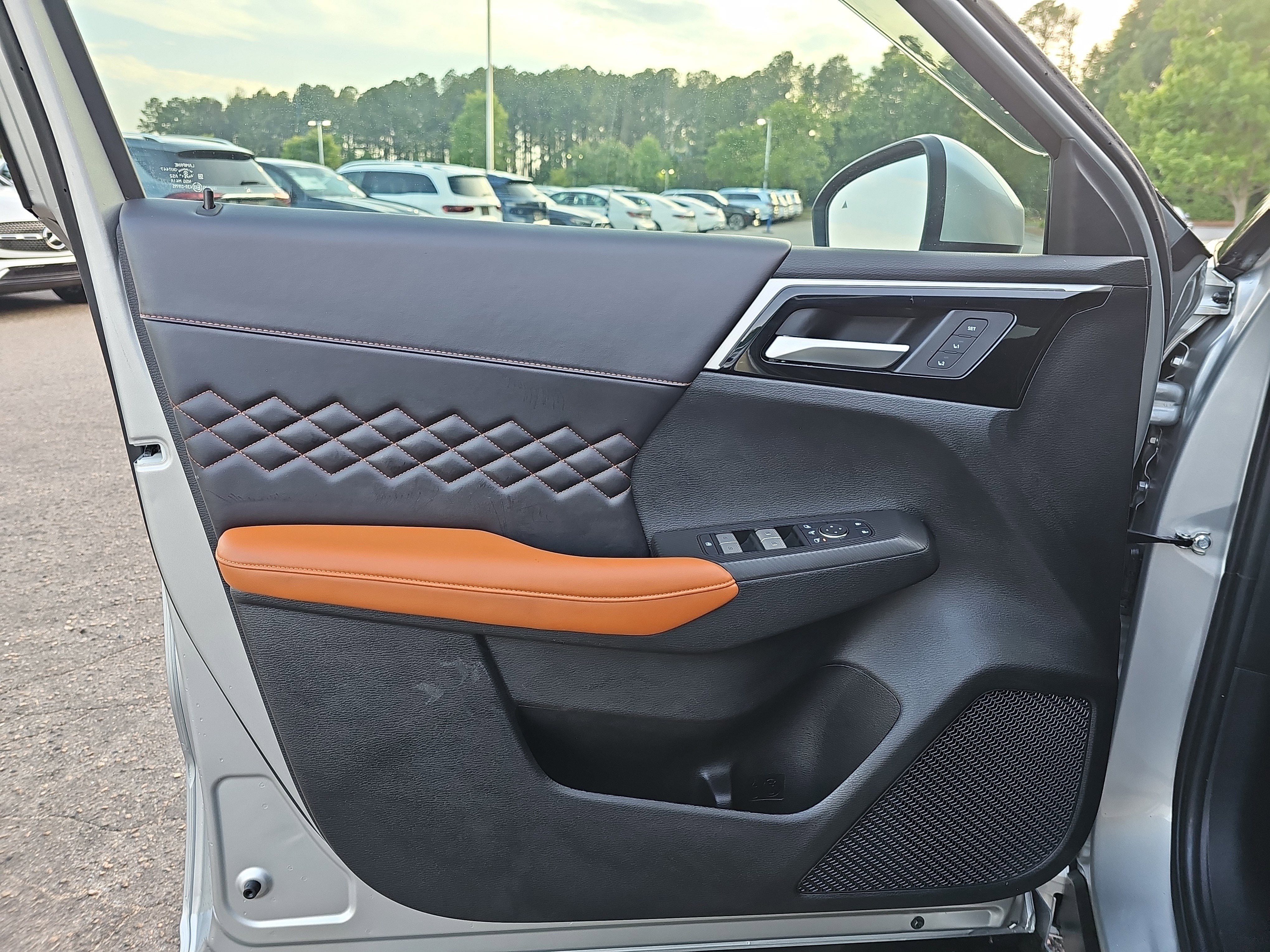 2024 Mitsubishi Outlander SEL