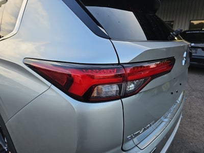 2024 Mitsubishi Outlander SEL