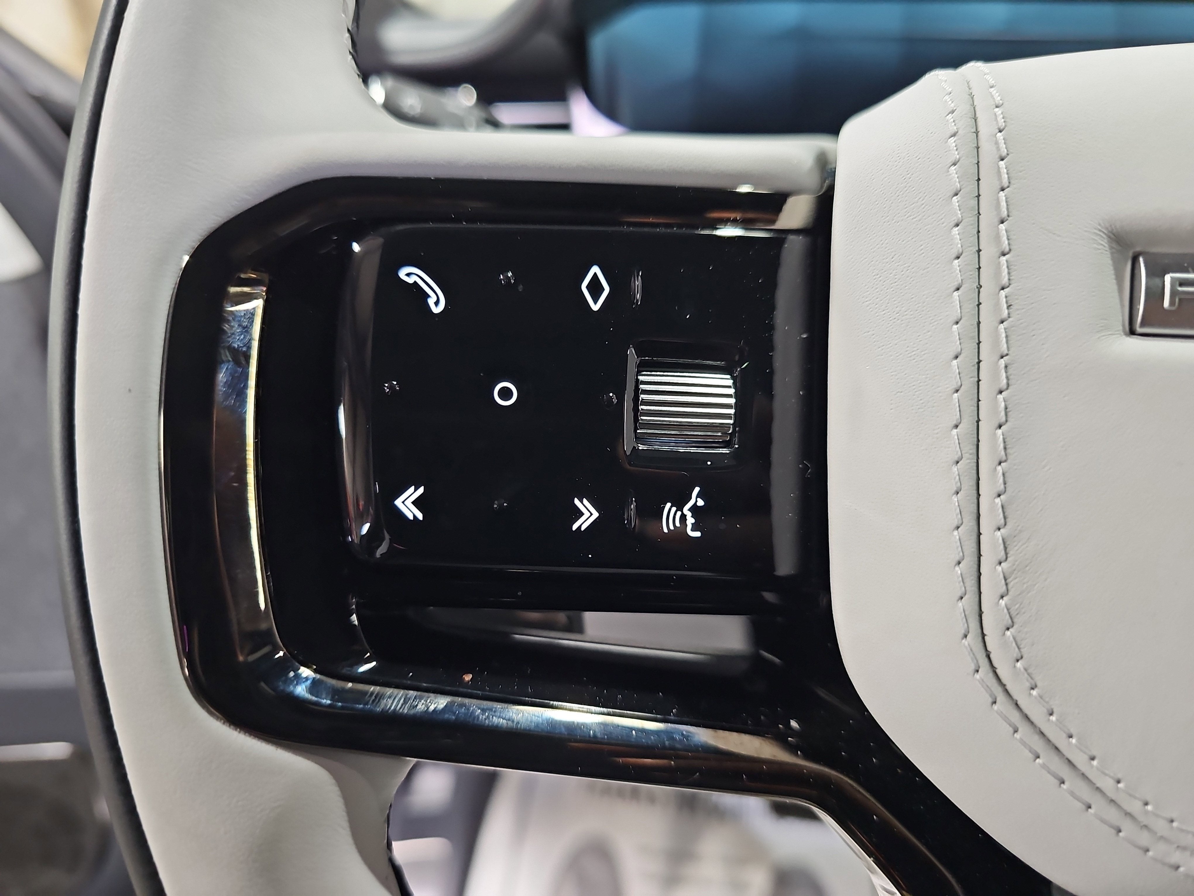 2025 Land Rover Range Rover Sport Autobiography