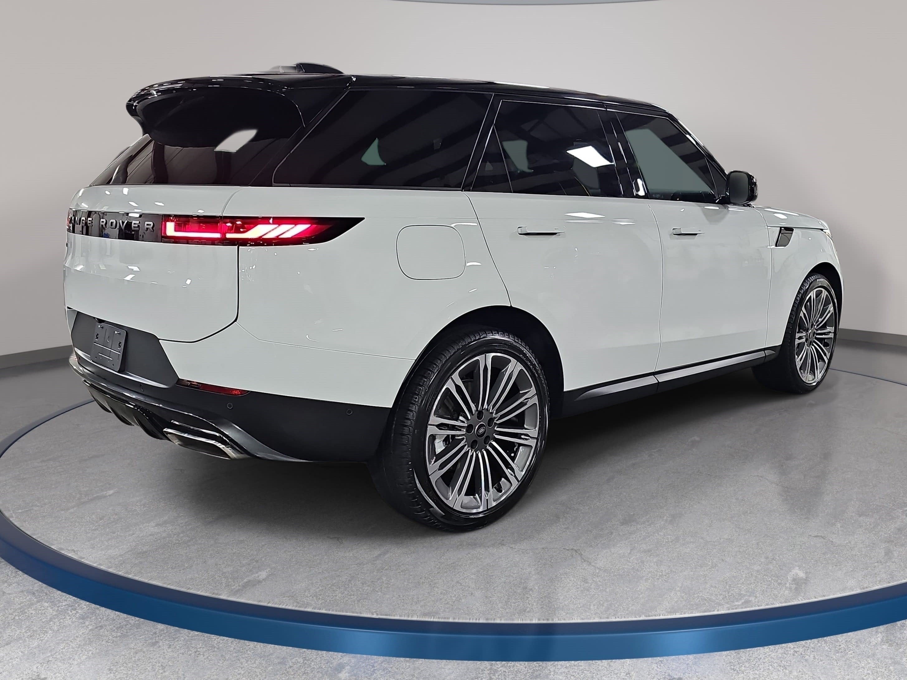 2025 Land Rover Range Rover Sport SE