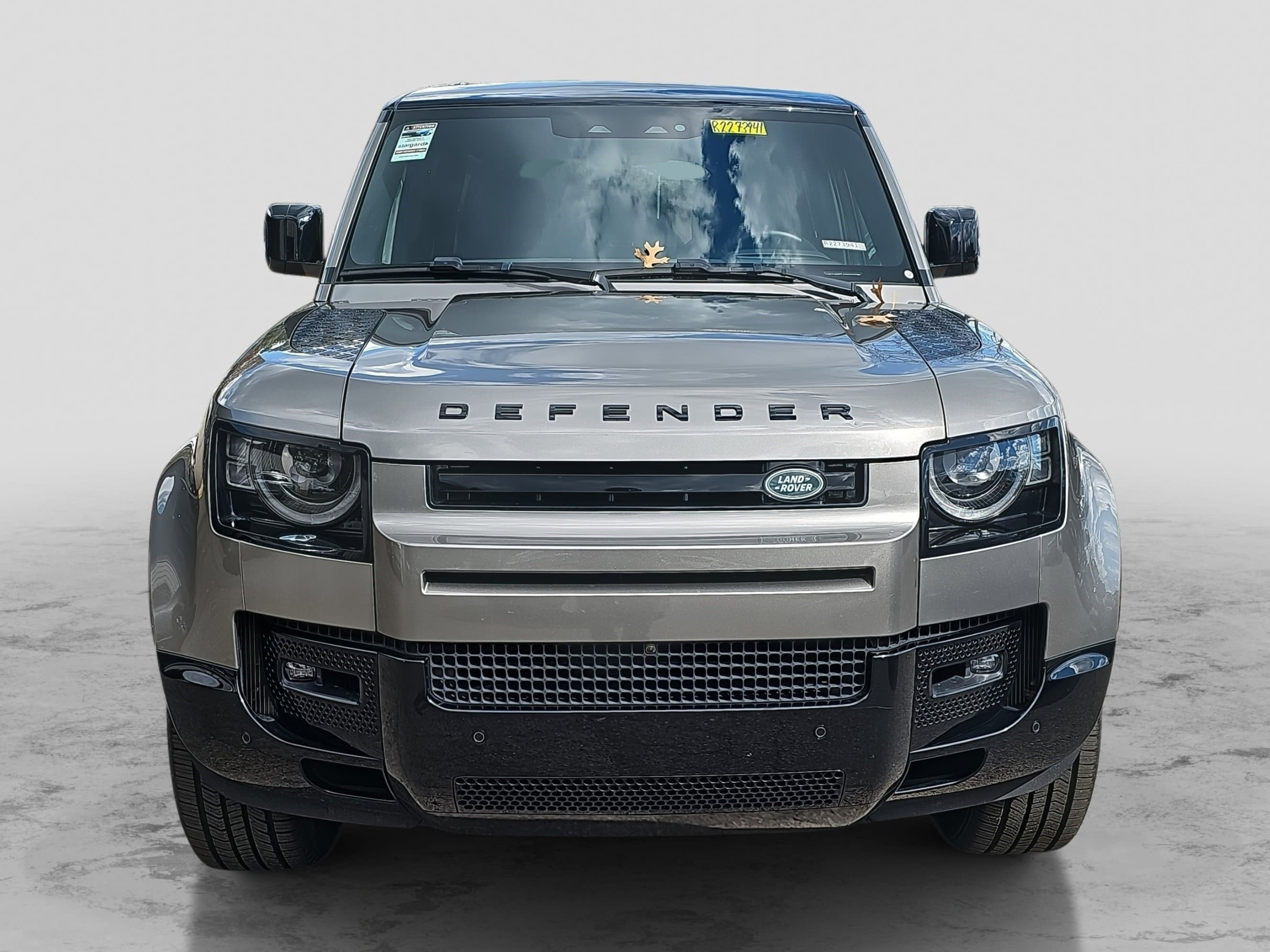 2024 Land Rover Defender X-Dynamic SE