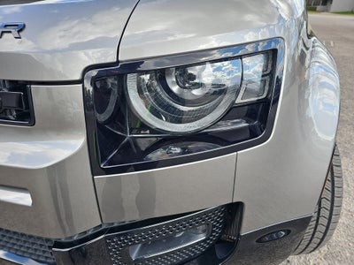 2024 Land Rover Defender X-Dynamic SE