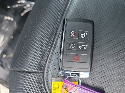 2024 Land Rover Defender X-Dynamic SE