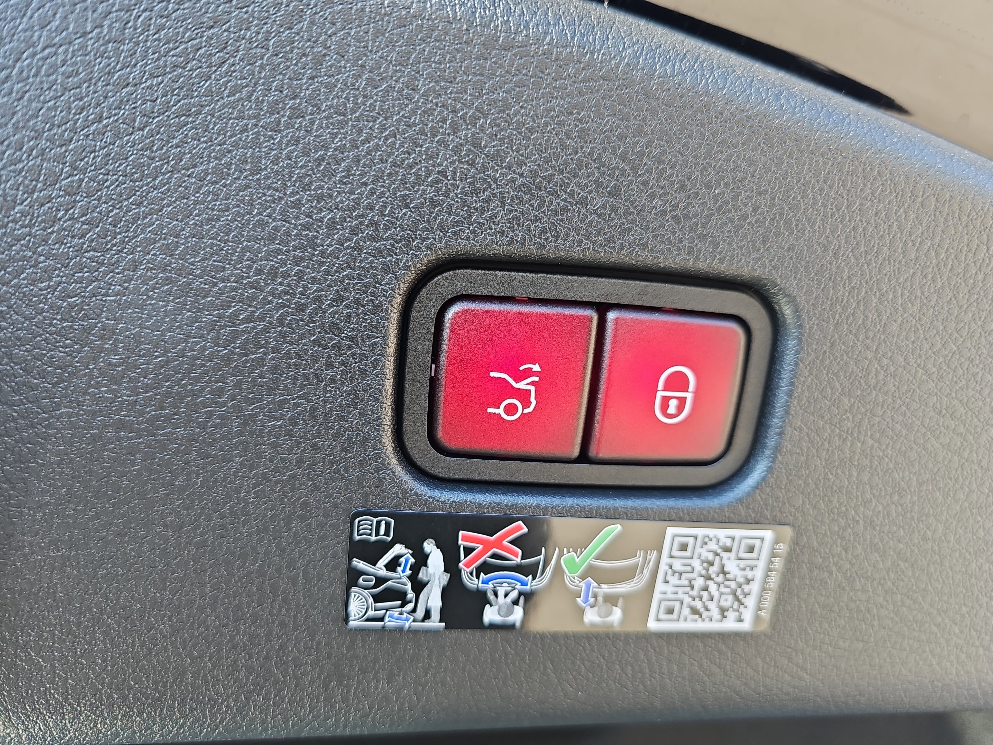 2026 Mercedes-Benz CLE AMG® CLE 53