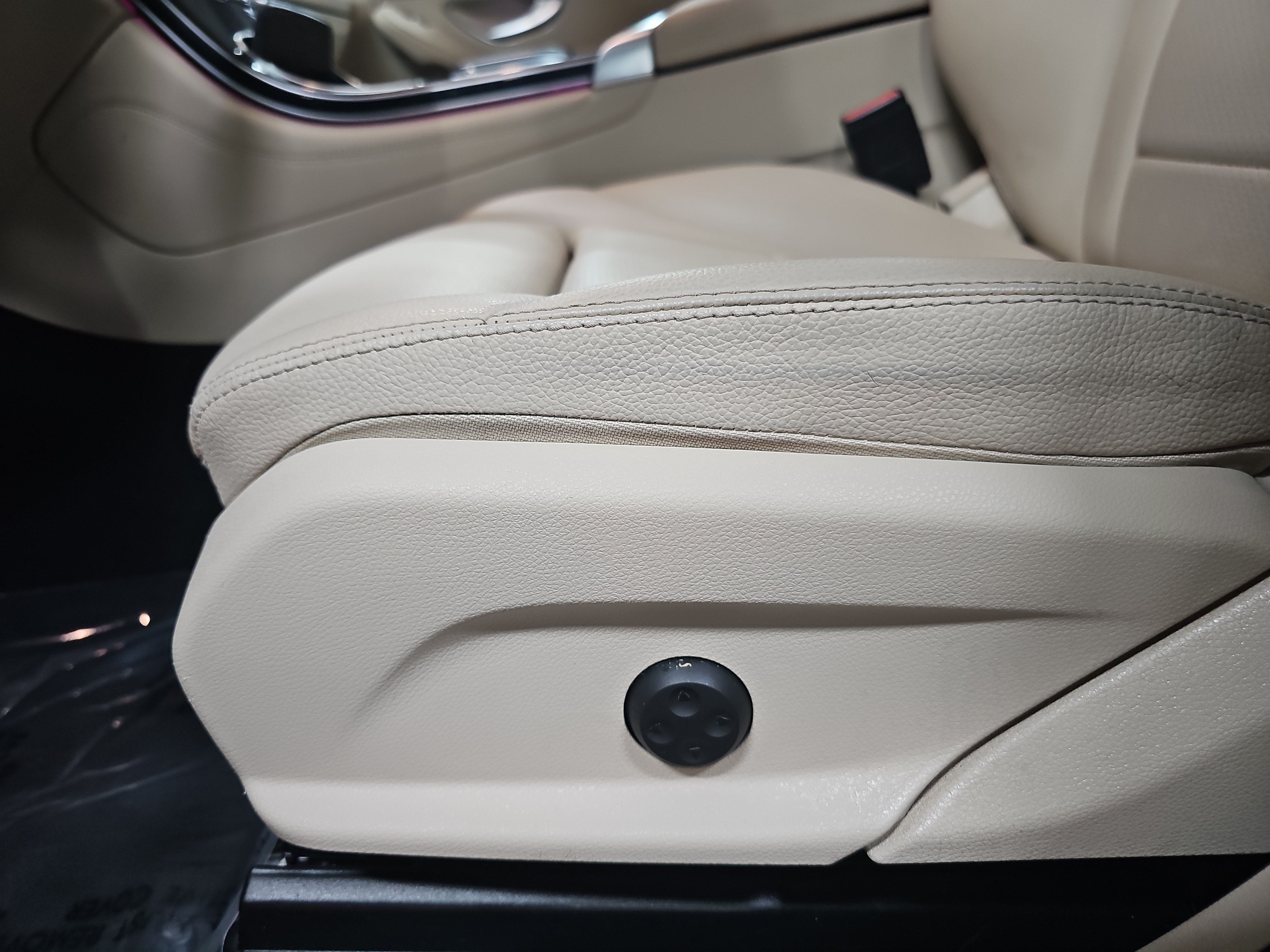 2021 Mercedes-Benz GLC GLC 300