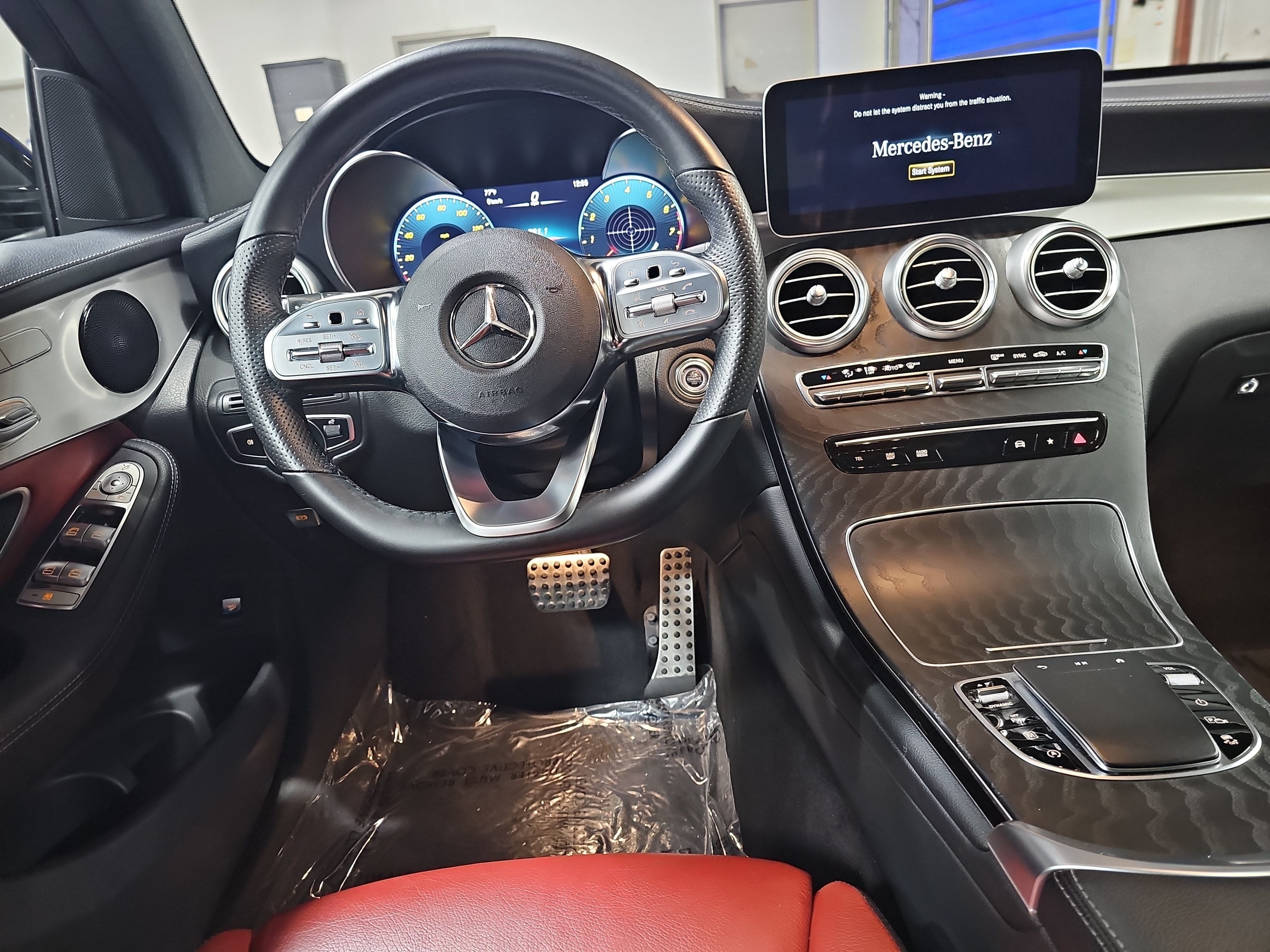 2023 Mercedes-Benz GLC GLC 300
