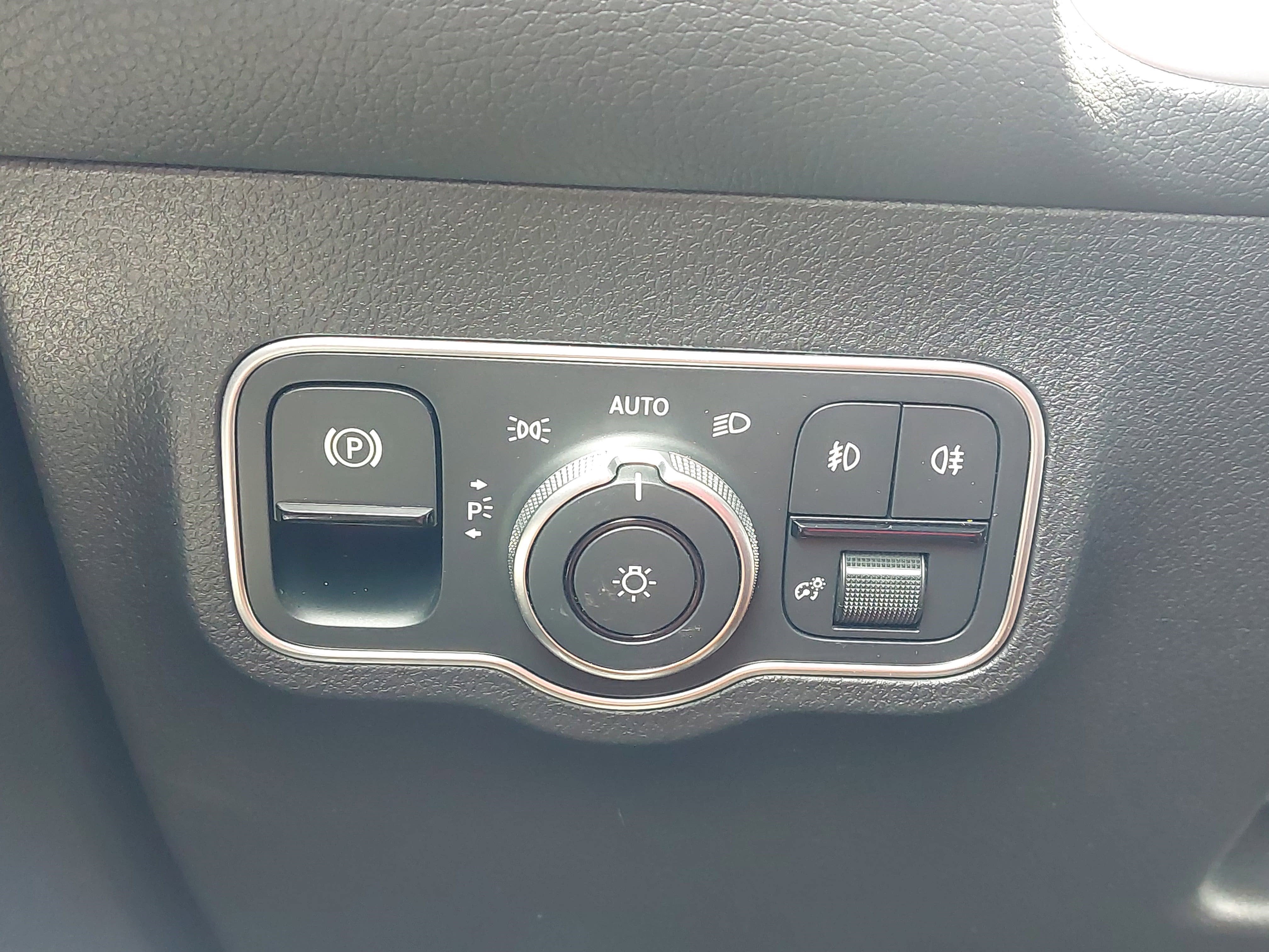 2025 Mercedes-Benz GLB GLB 250