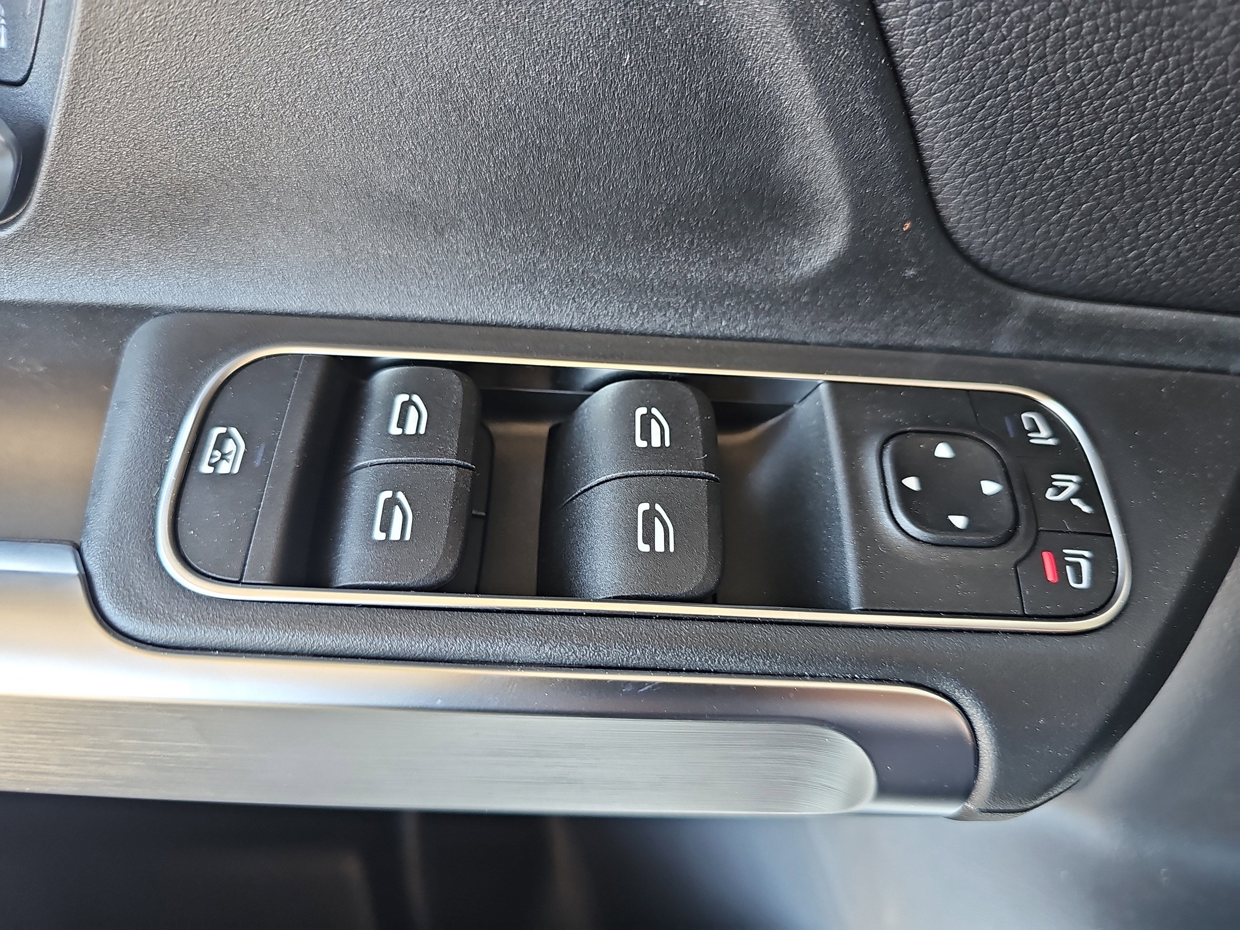 2026 Mercedes-Benz GLB GLB 250