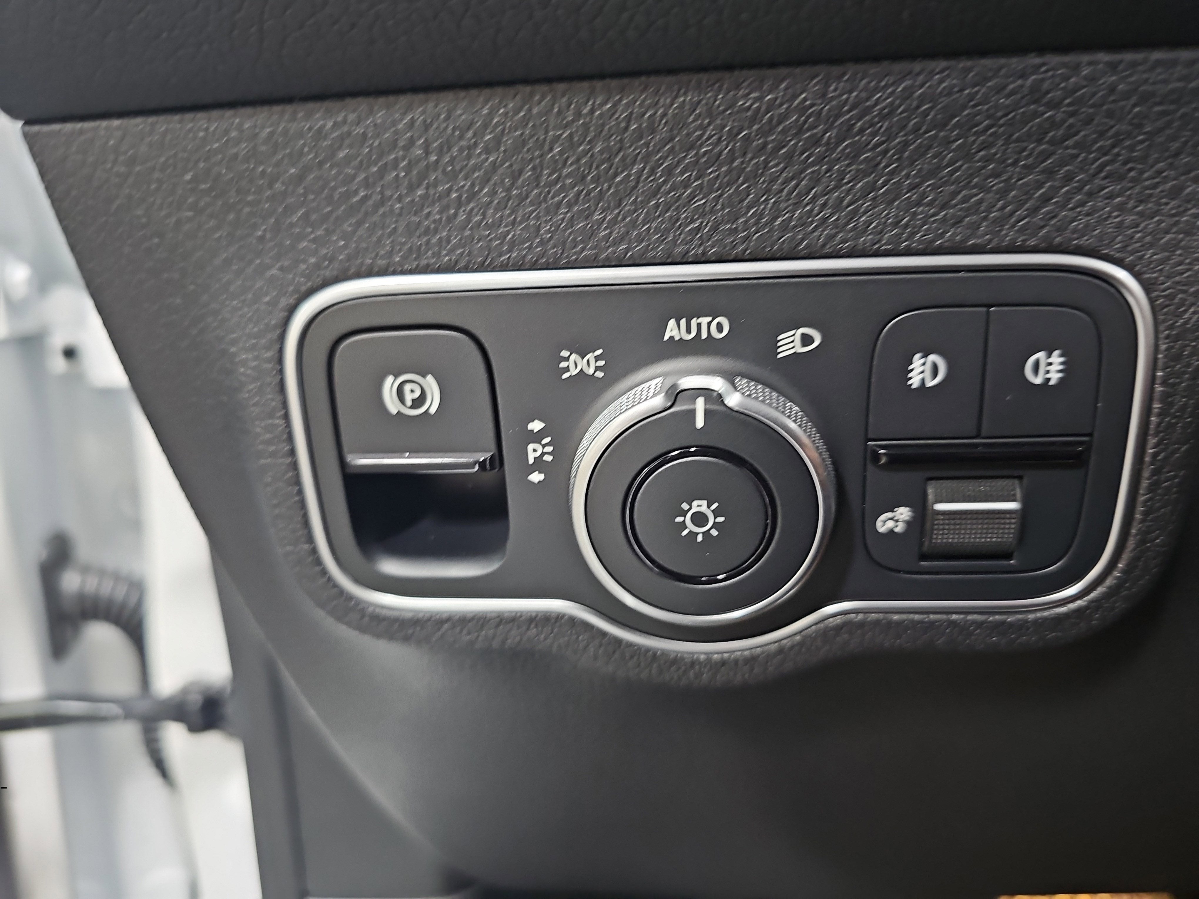 2026 Mercedes-Benz GLB GLB 250