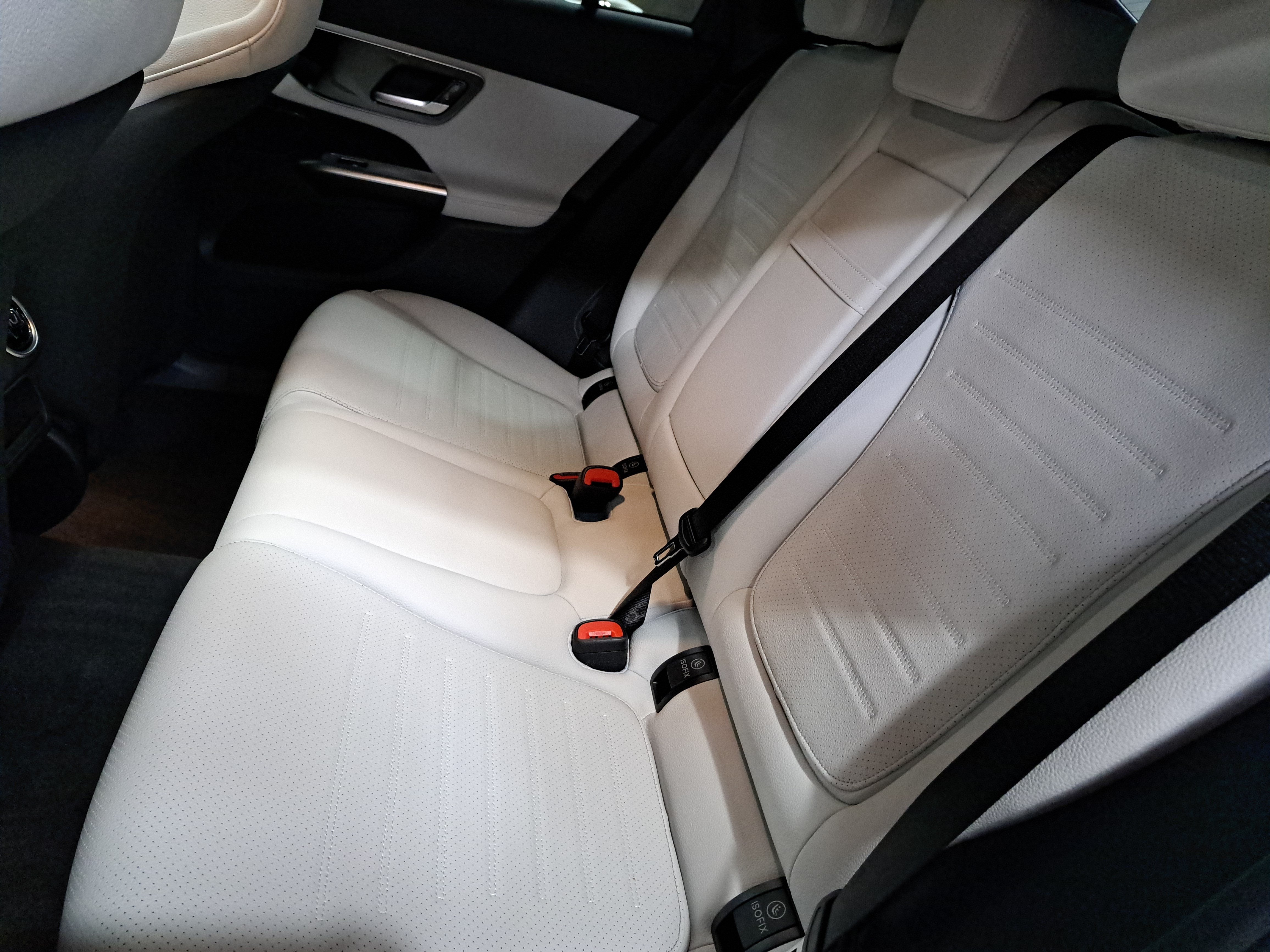 2027 Mercedes-Benz GLC GLC 300