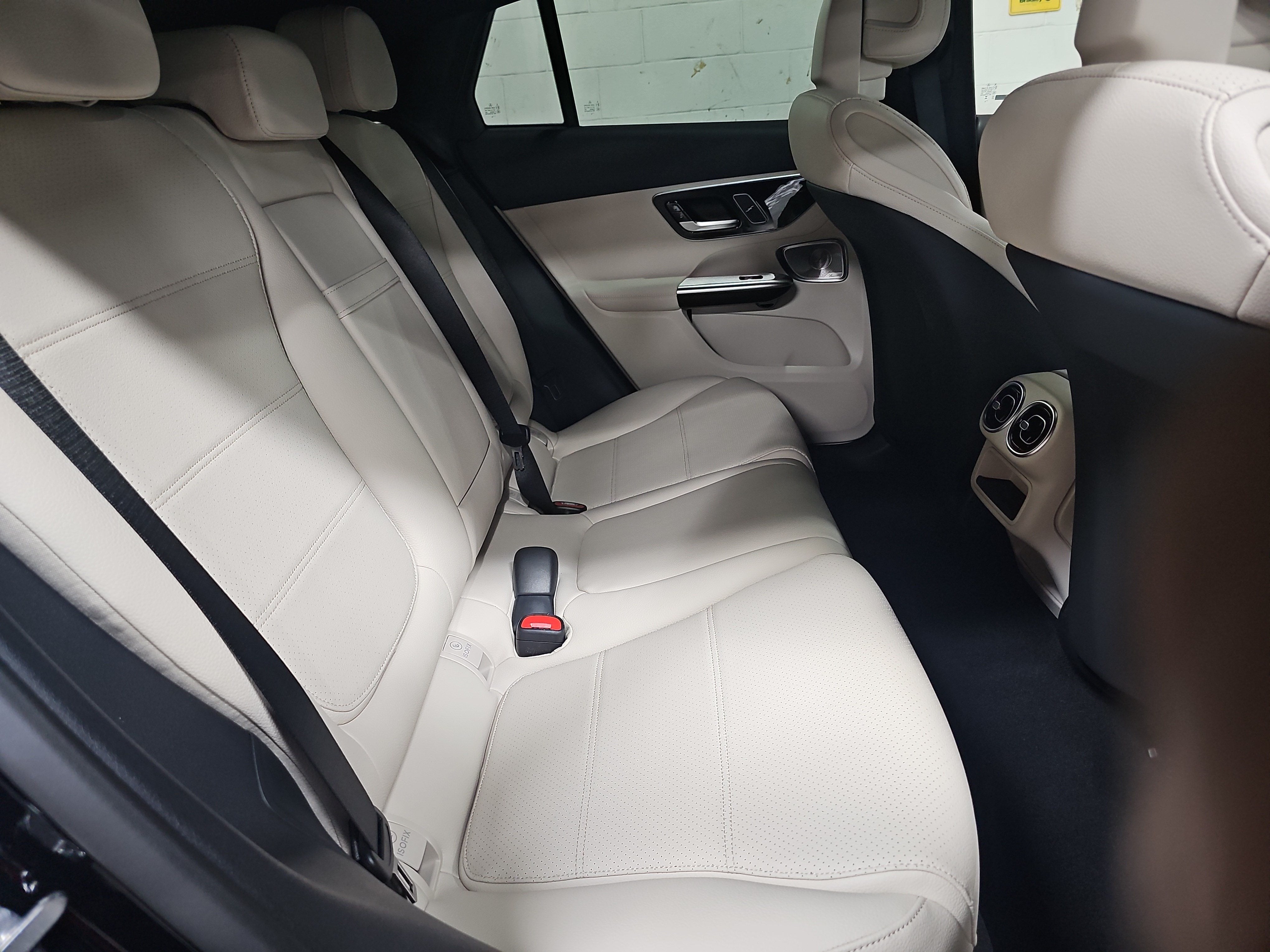 2027 Mercedes-Benz GLC GLC 300