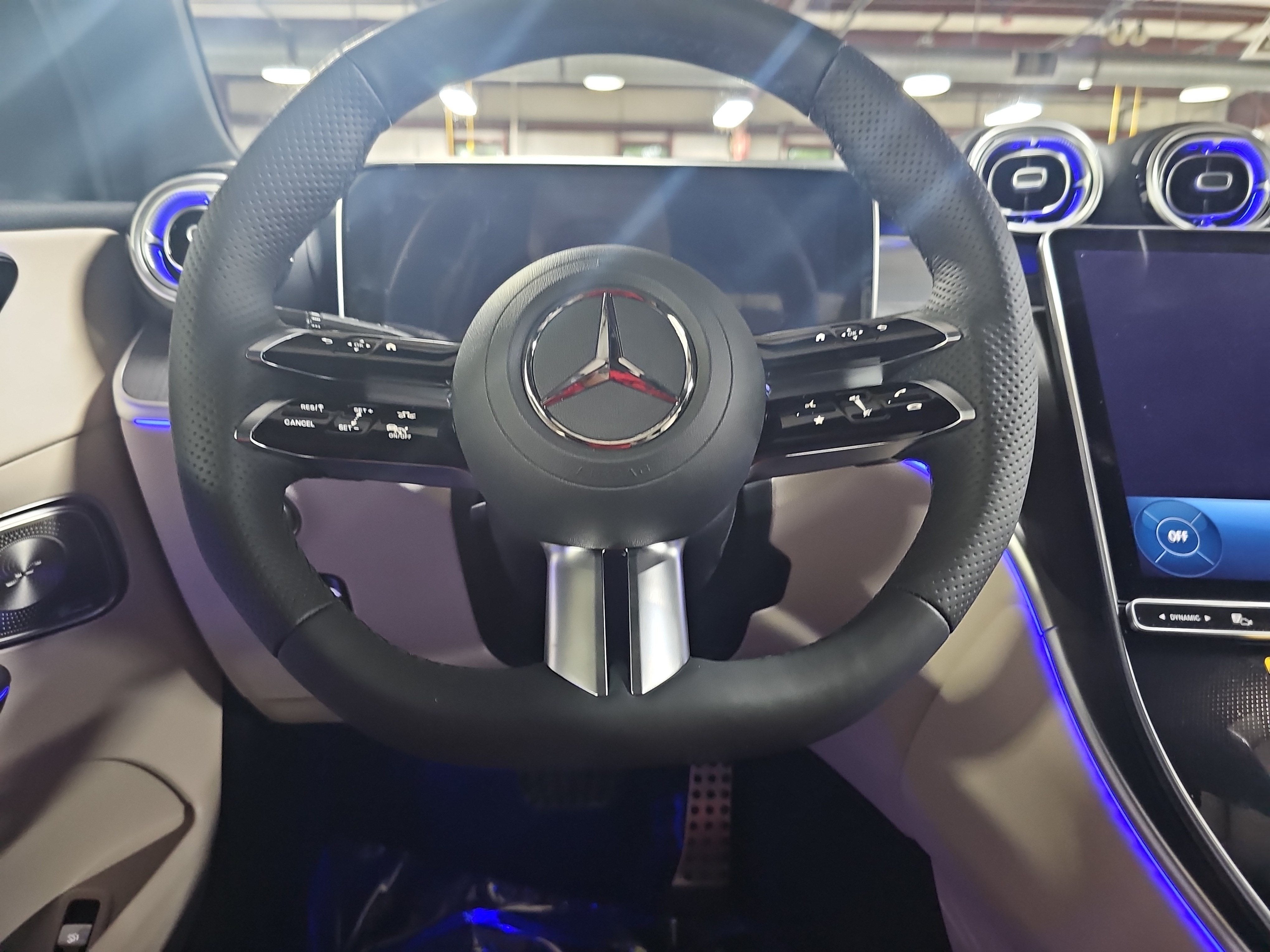 2027 Mercedes-Benz GLC GLC 300