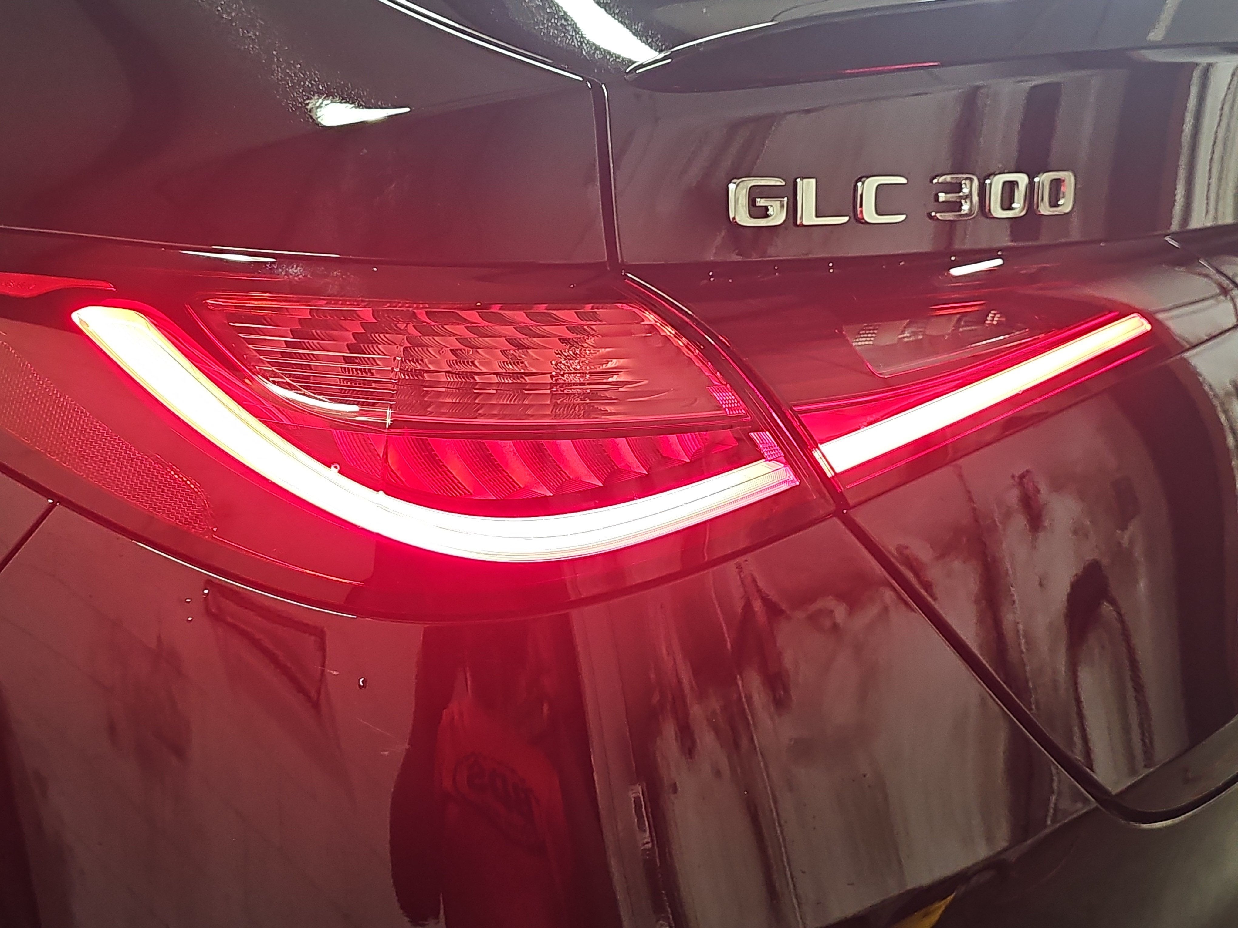 2027 Mercedes-Benz GLC GLC 300