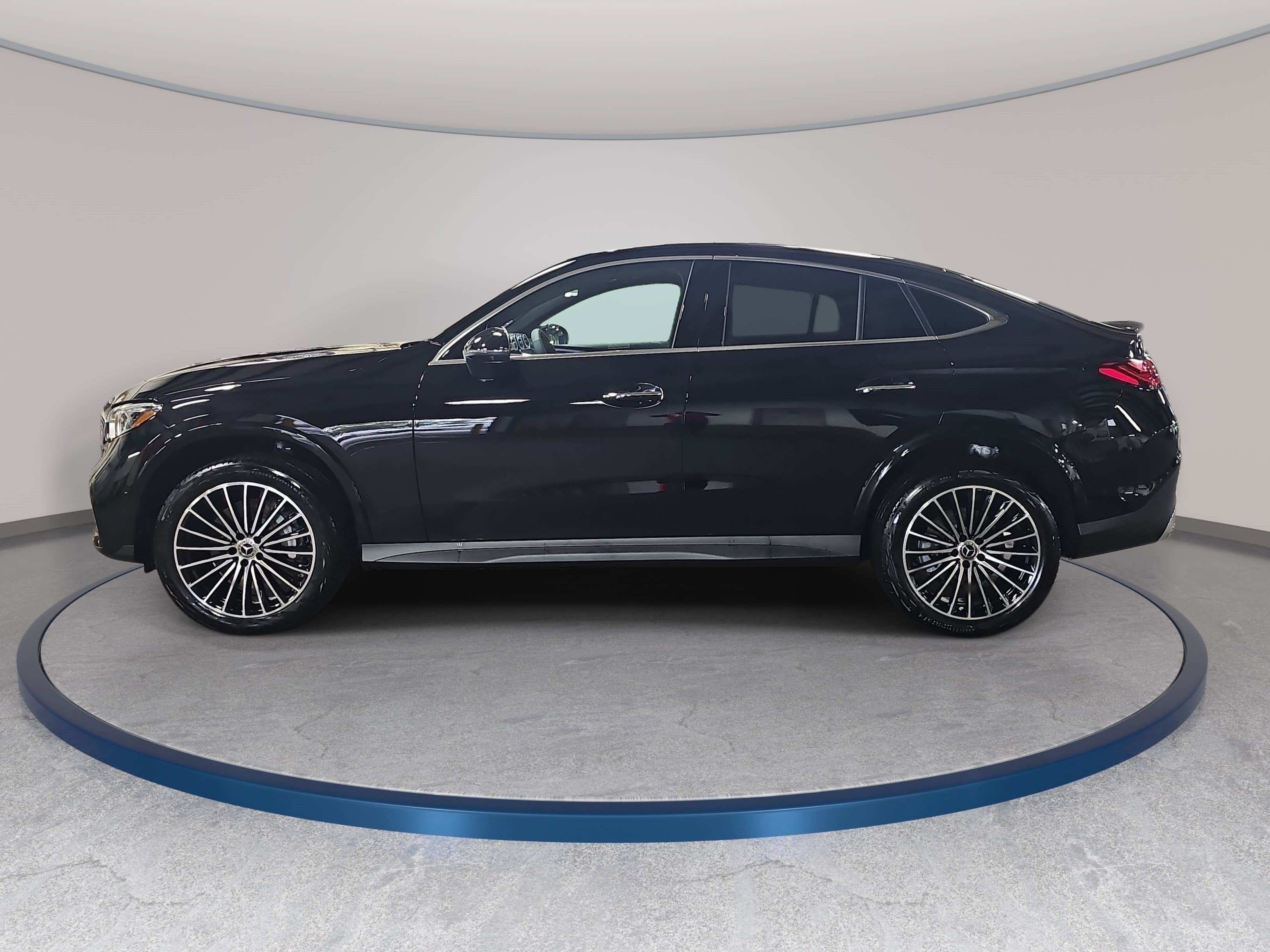 2027 Mercedes-Benz GLC GLC 300