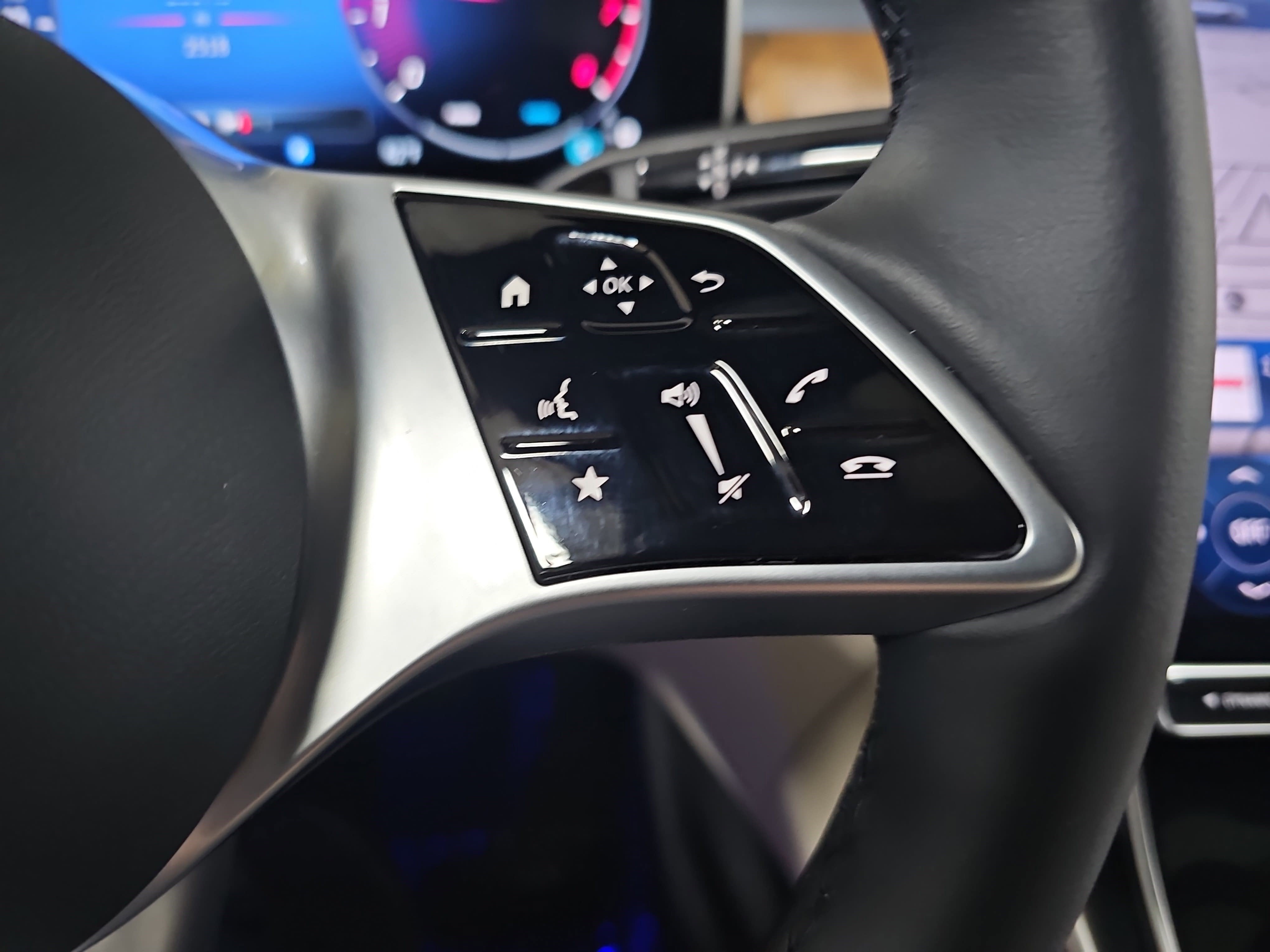 2023 Mercedes-Benz GLC GLC 300