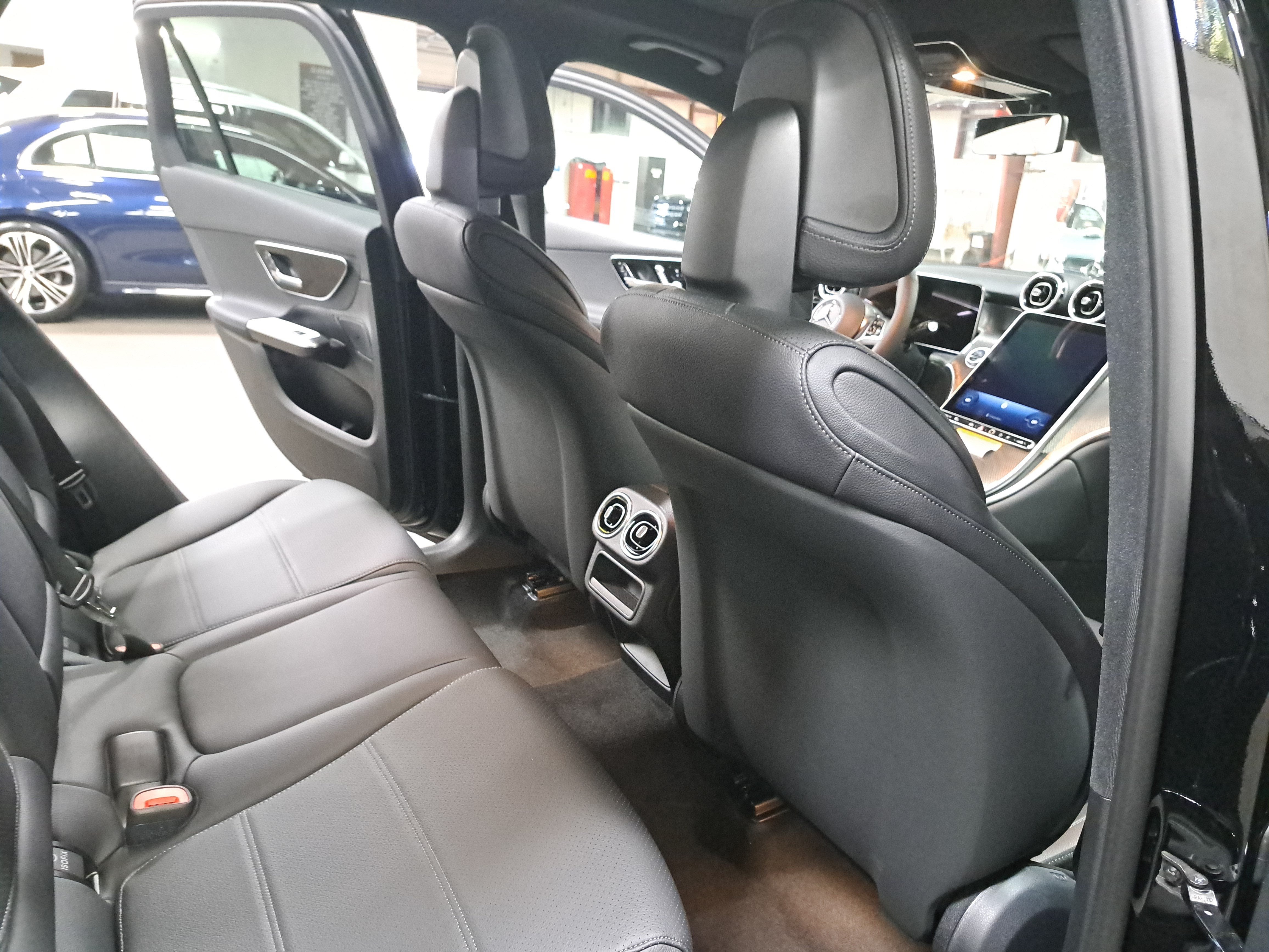 2027 Mercedes-Benz GLC GLC 300