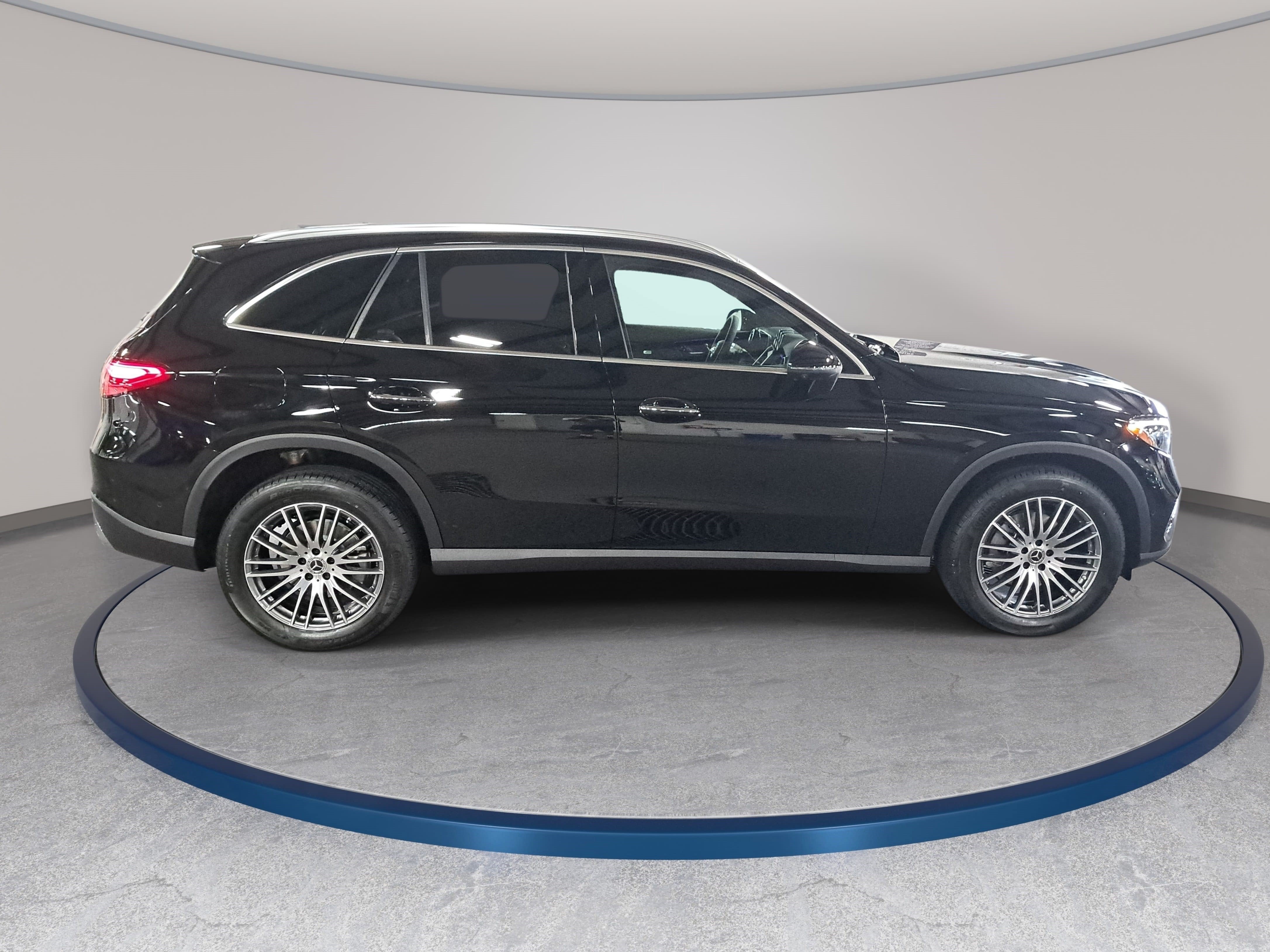 2027 Mercedes-Benz GLC GLC 300