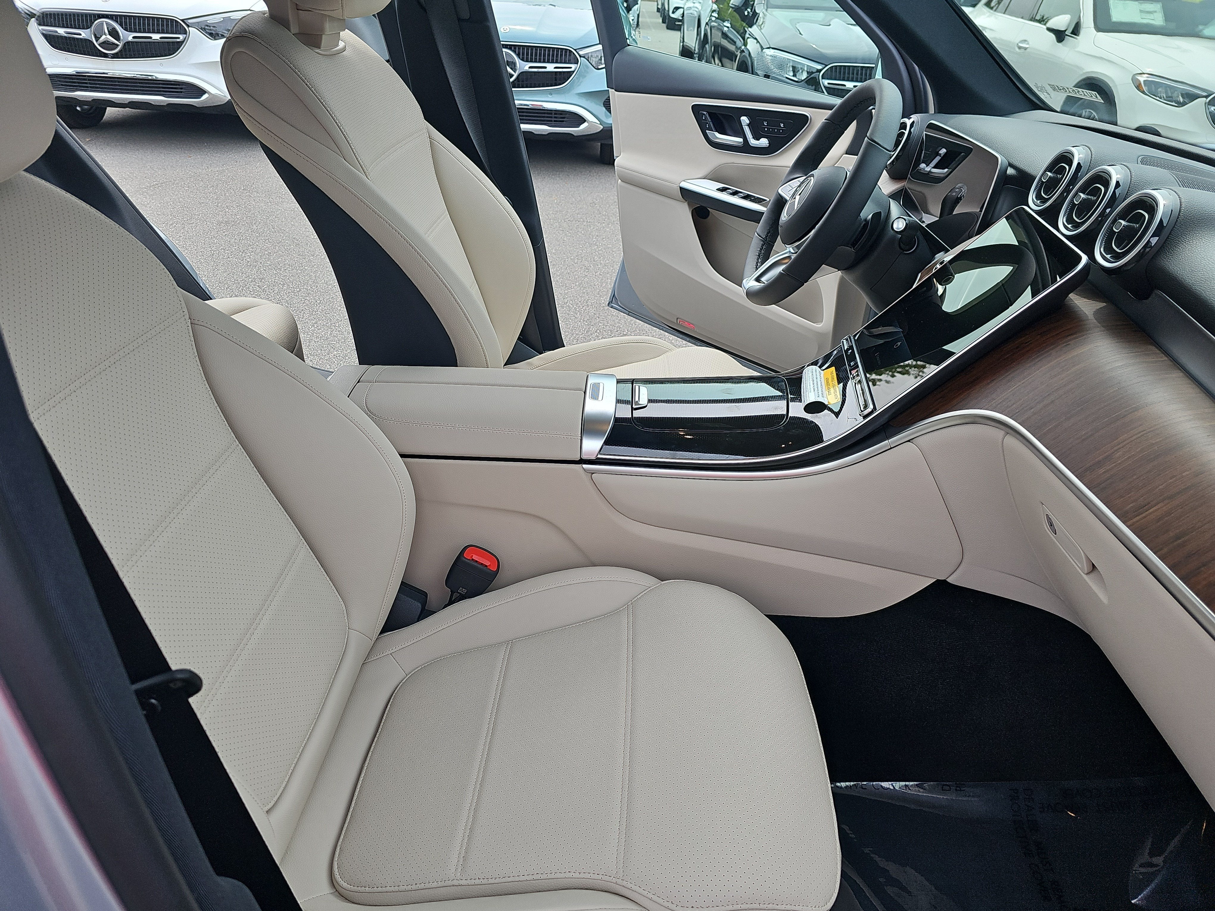 2027 Mercedes-Benz GLC GLC 300