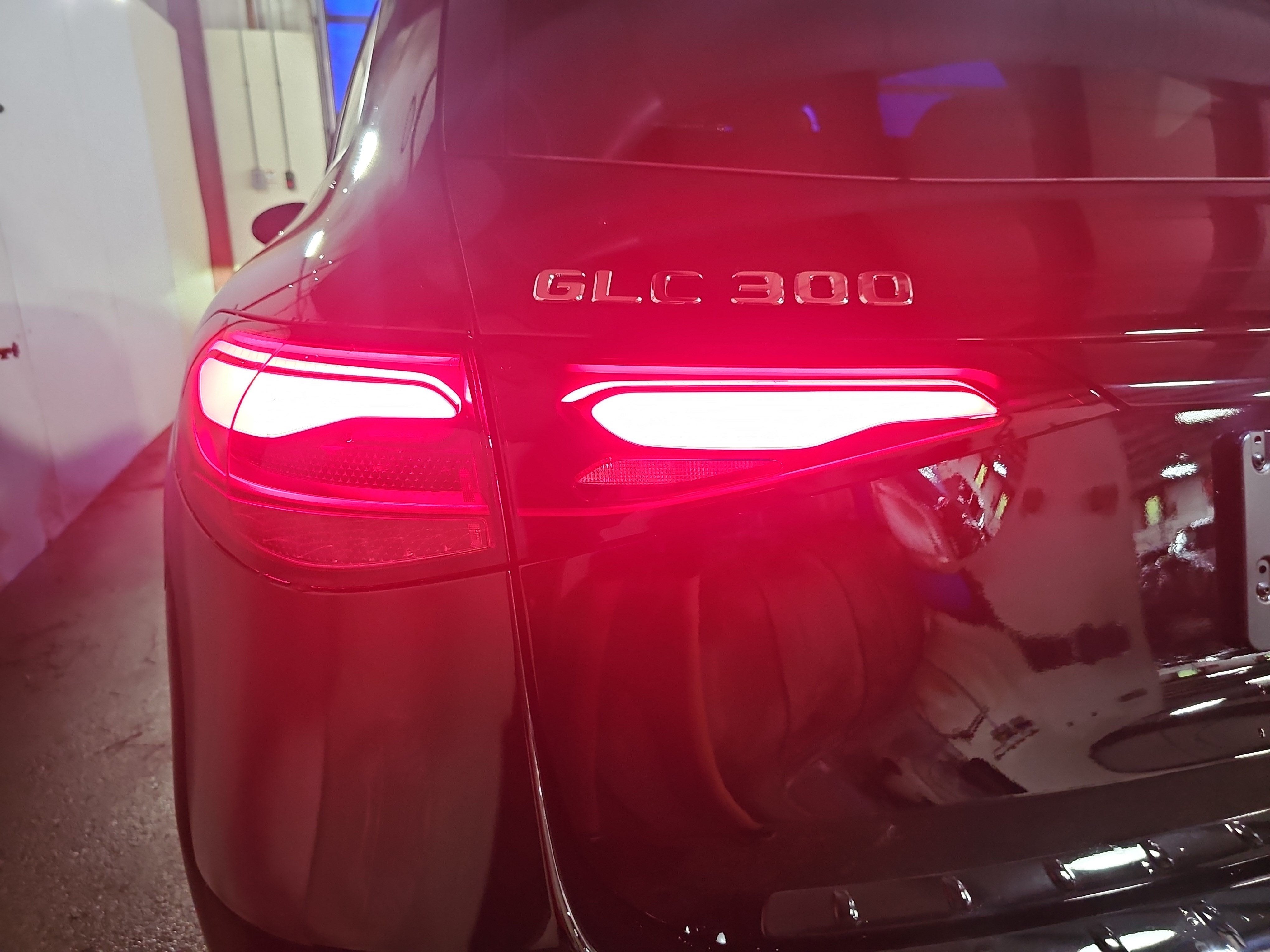2027 Mercedes-Benz GLC GLC 300