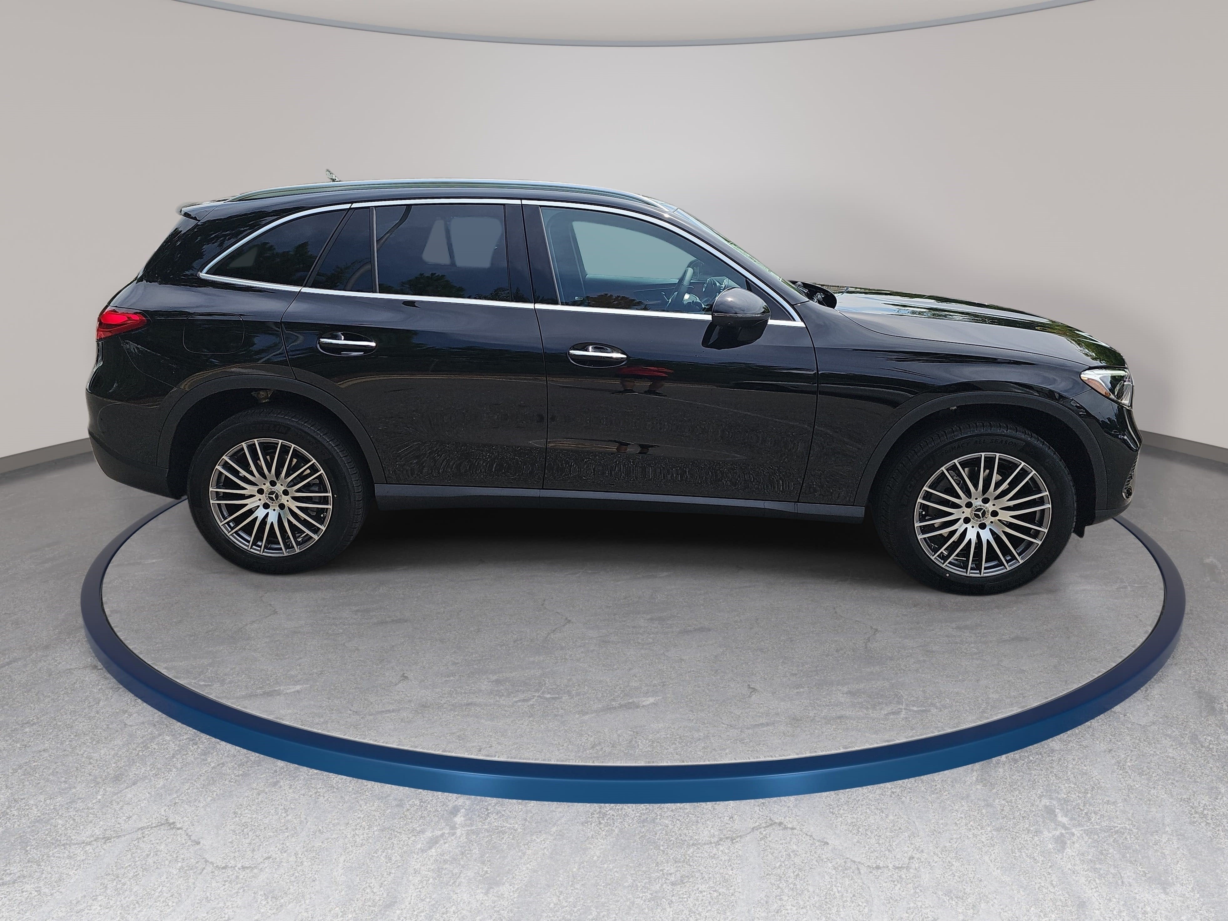 2027 Mercedes-Benz GLC GLC 300