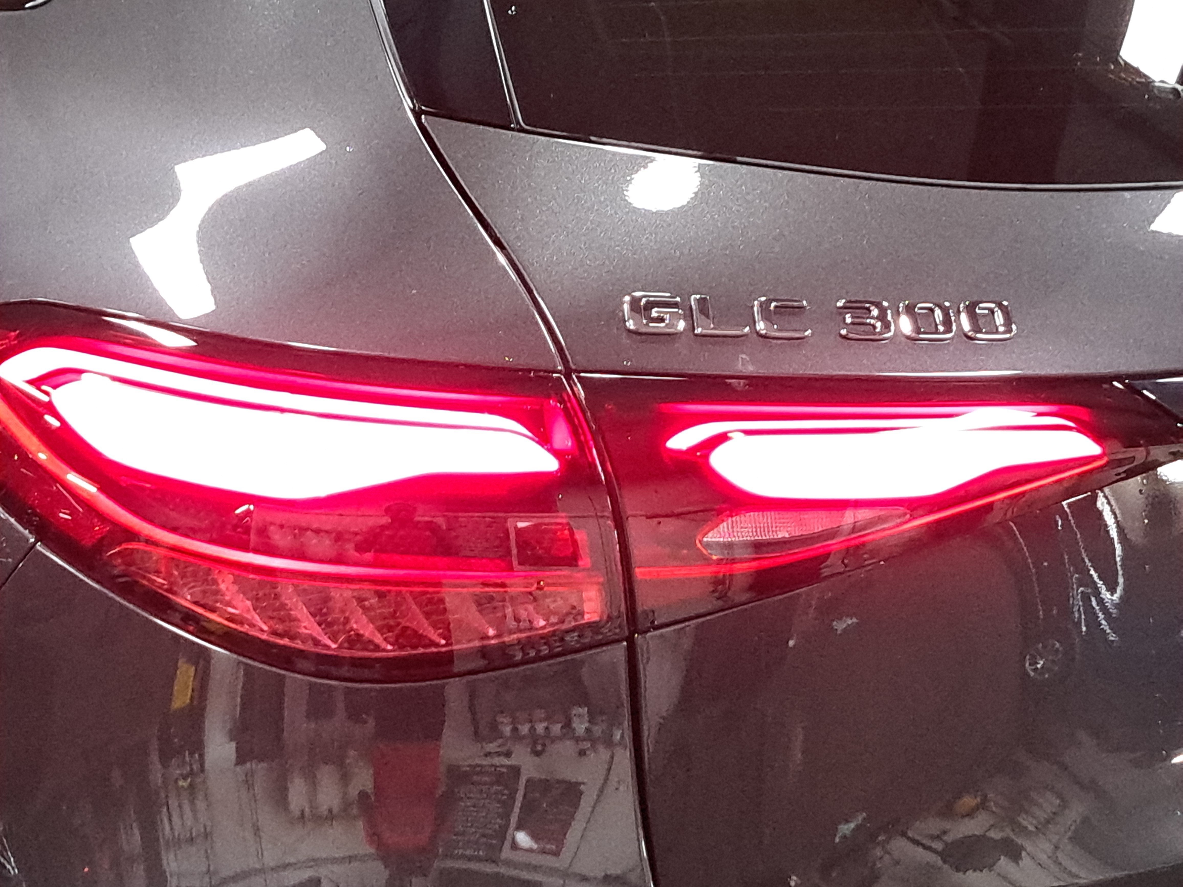 2027 Mercedes-Benz GLC GLC 300