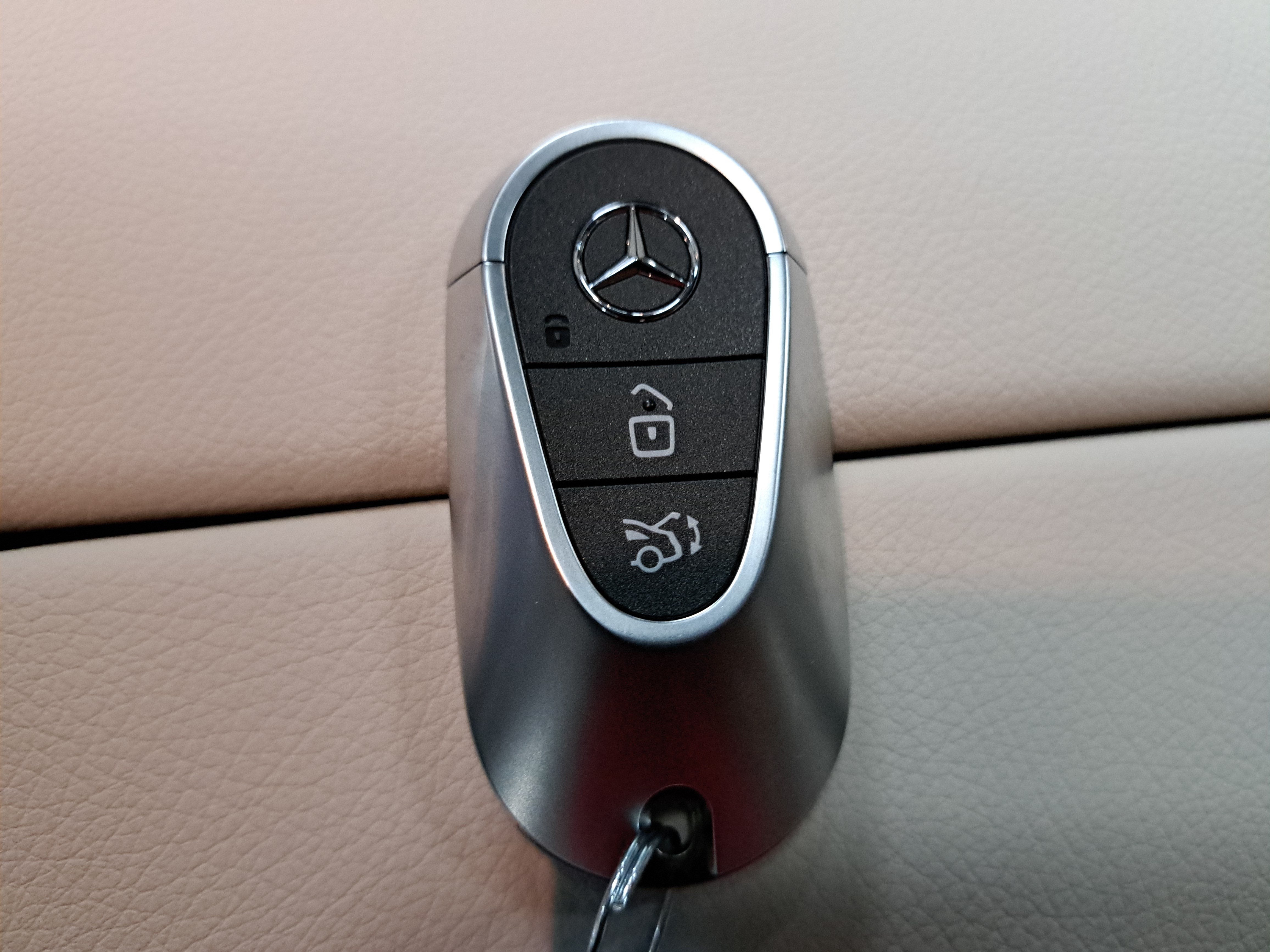 2027 Mercedes-Benz GLC GLC 300