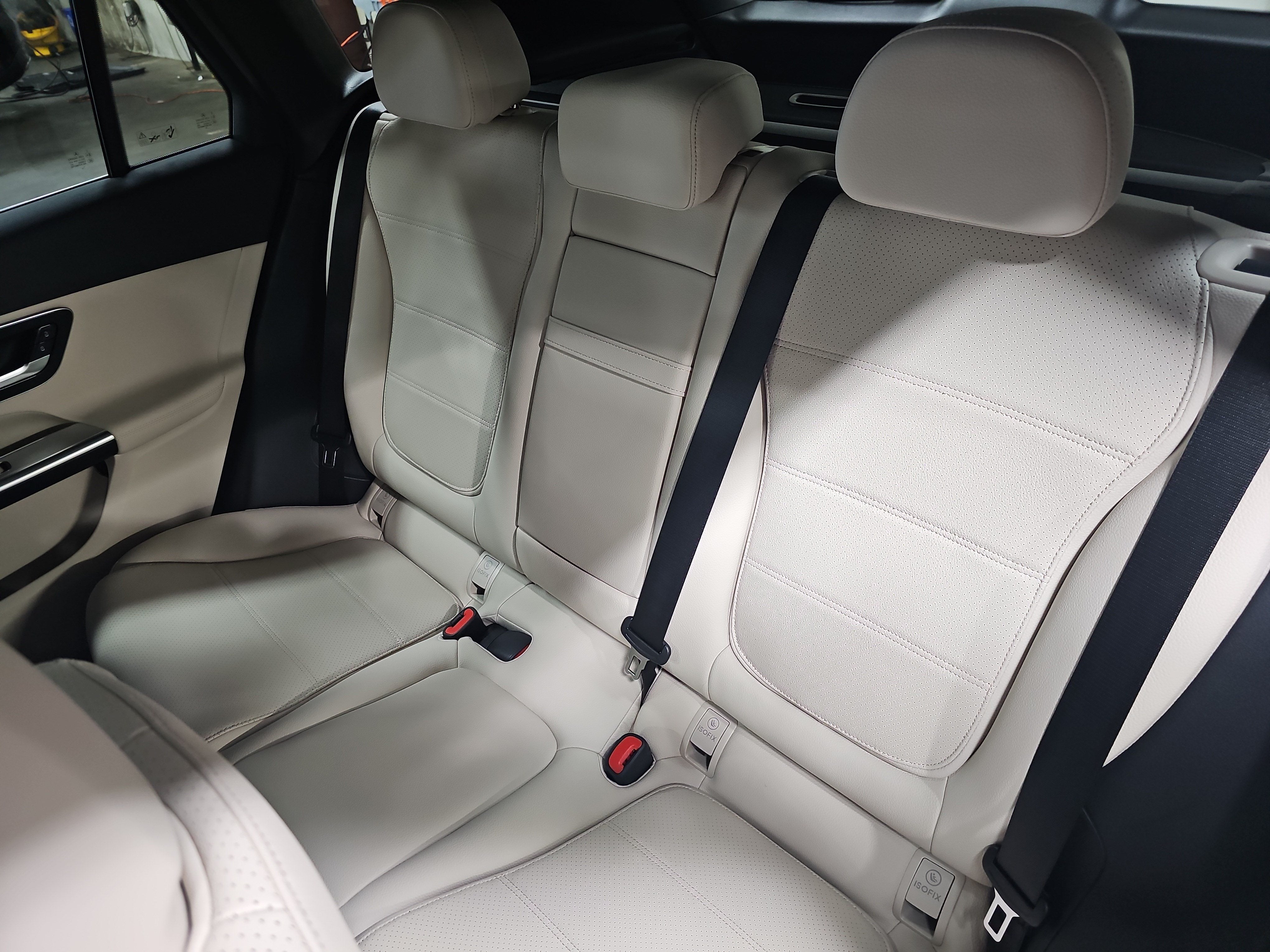 2027 Mercedes-Benz GLC GLC 300