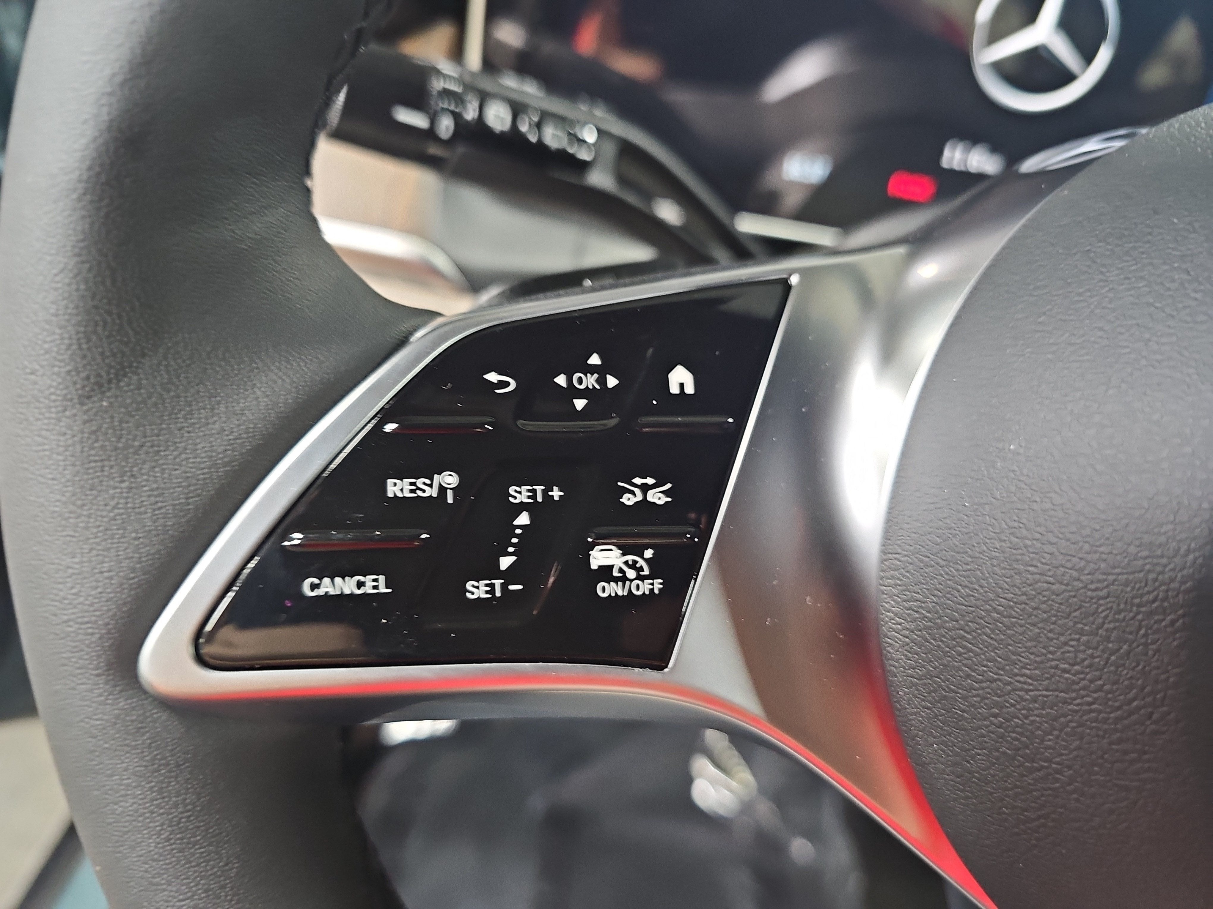 2027 Mercedes-Benz GLC GLC 300