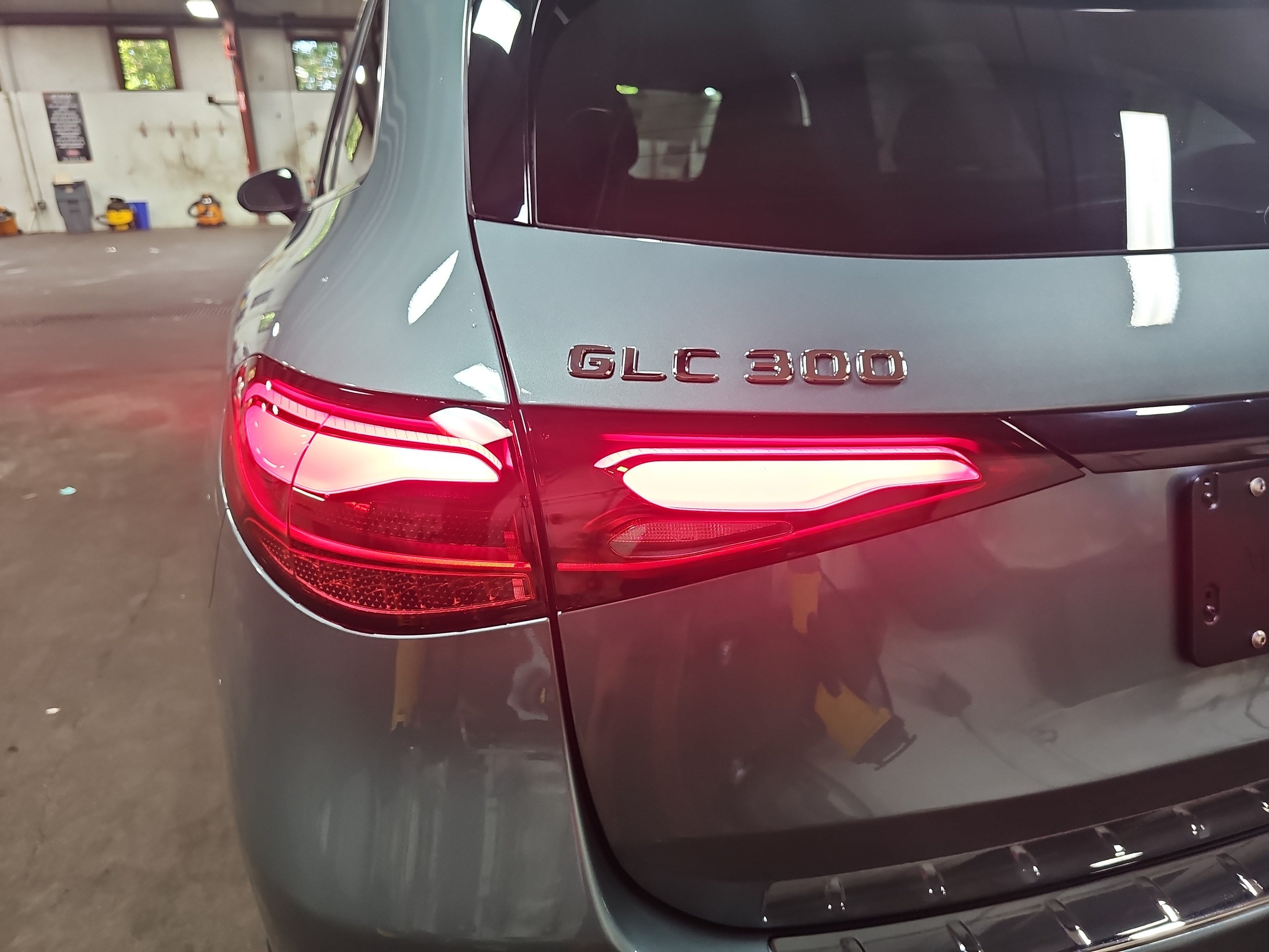 2027 Mercedes-Benz GLC GLC 300