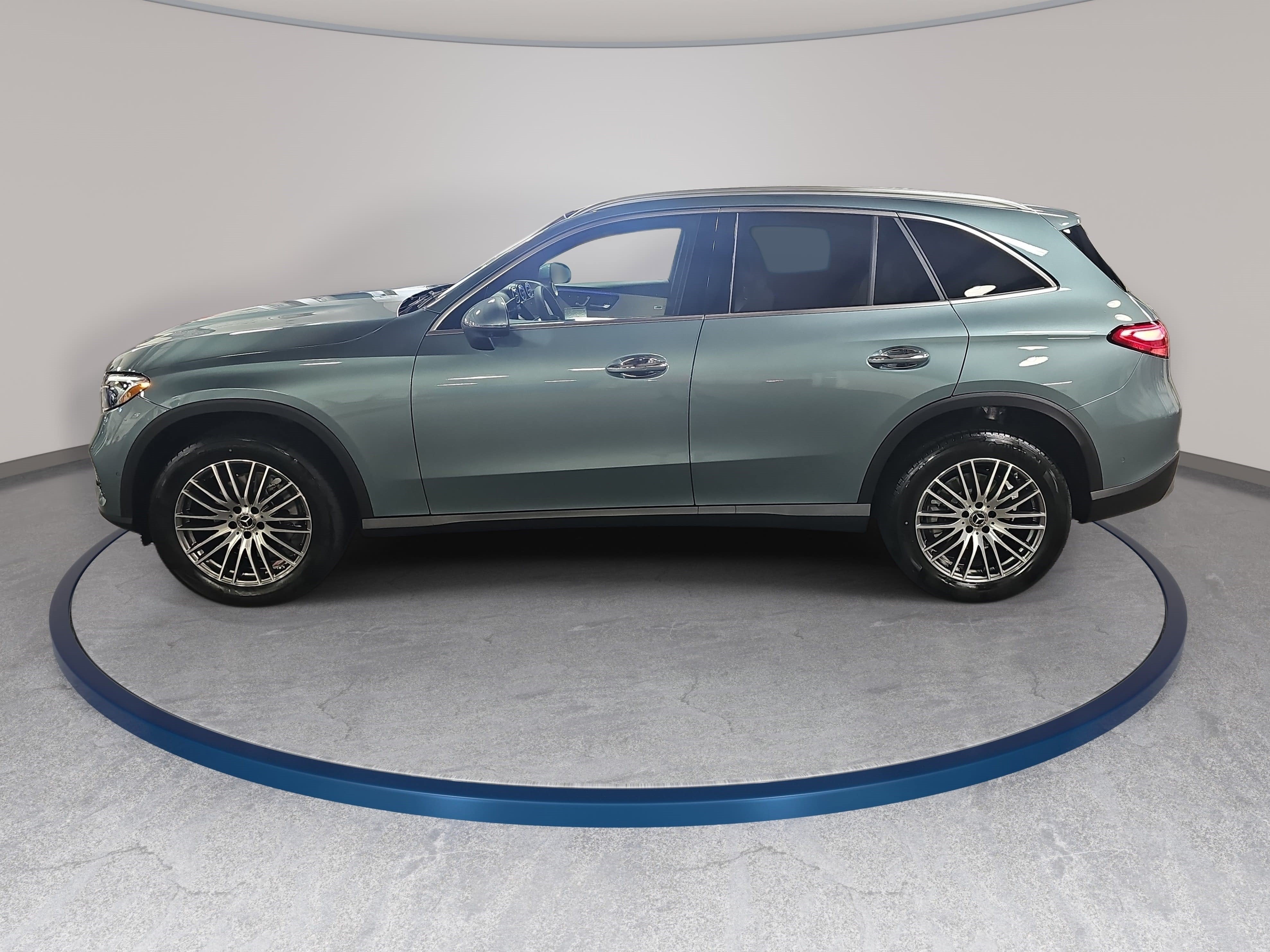 2027 Mercedes-Benz GLC GLC 300