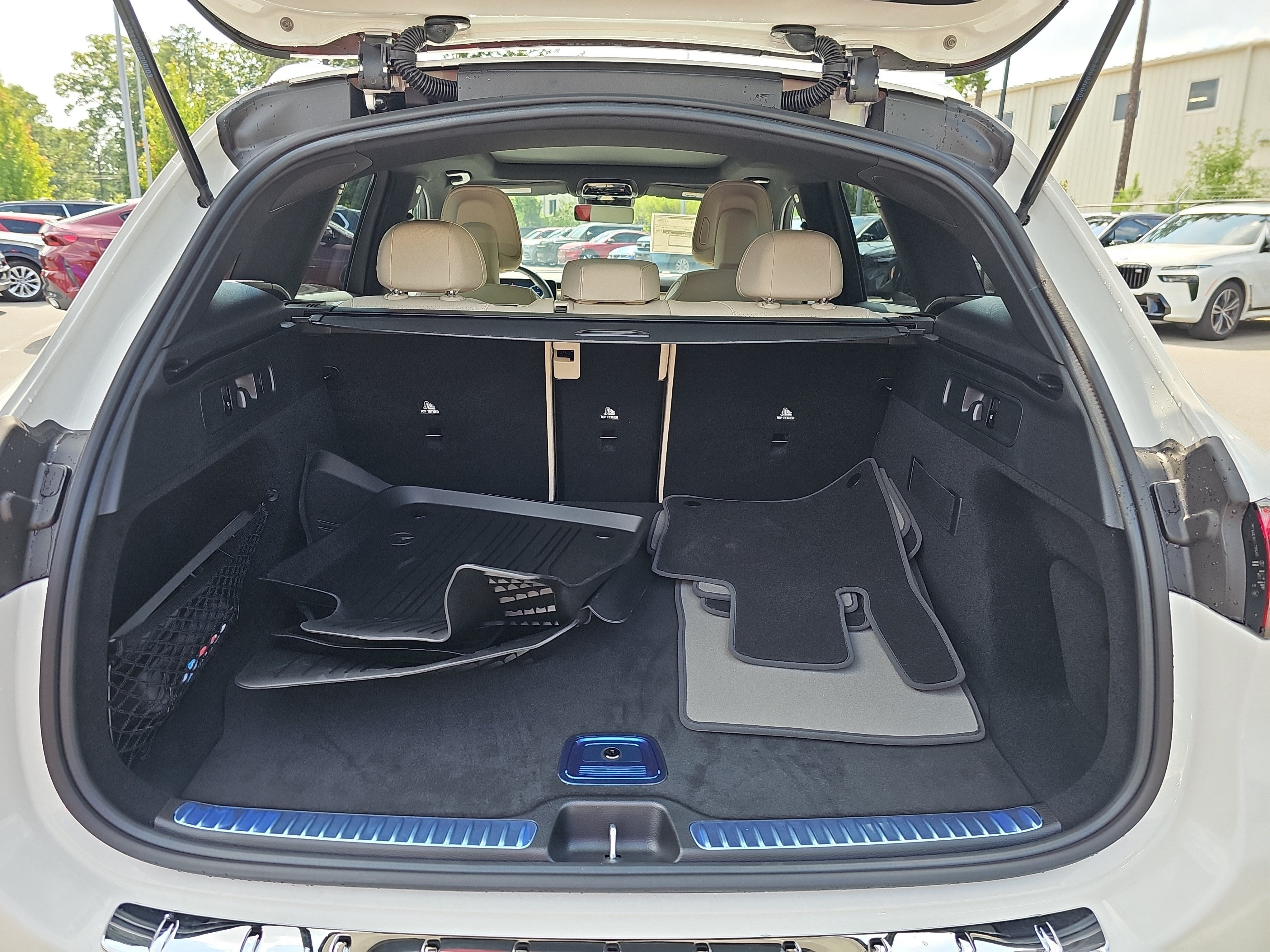 2027 Mercedes-Benz GLC GLC 300