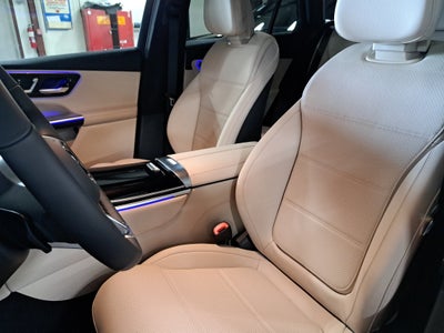 2027 Mercedes-Benz GLC GLC 300