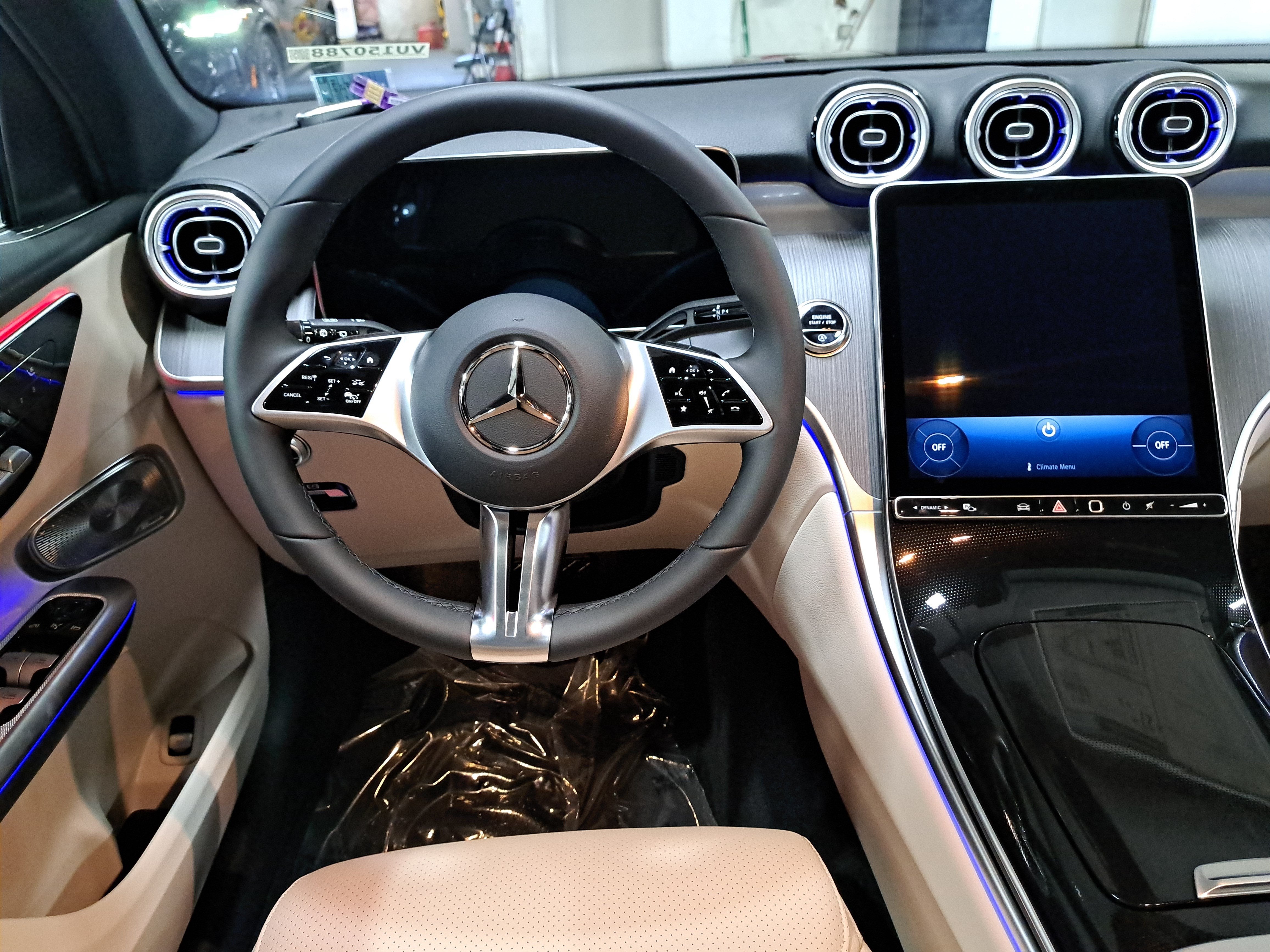2027 Mercedes-Benz GLC GLC 300