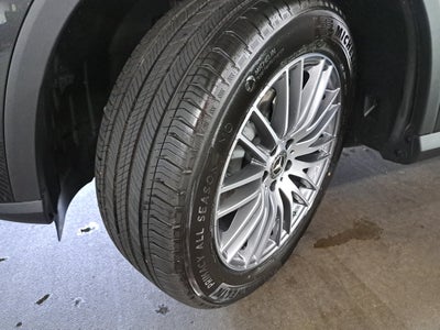 2027 Mercedes-Benz GLC GLC 300