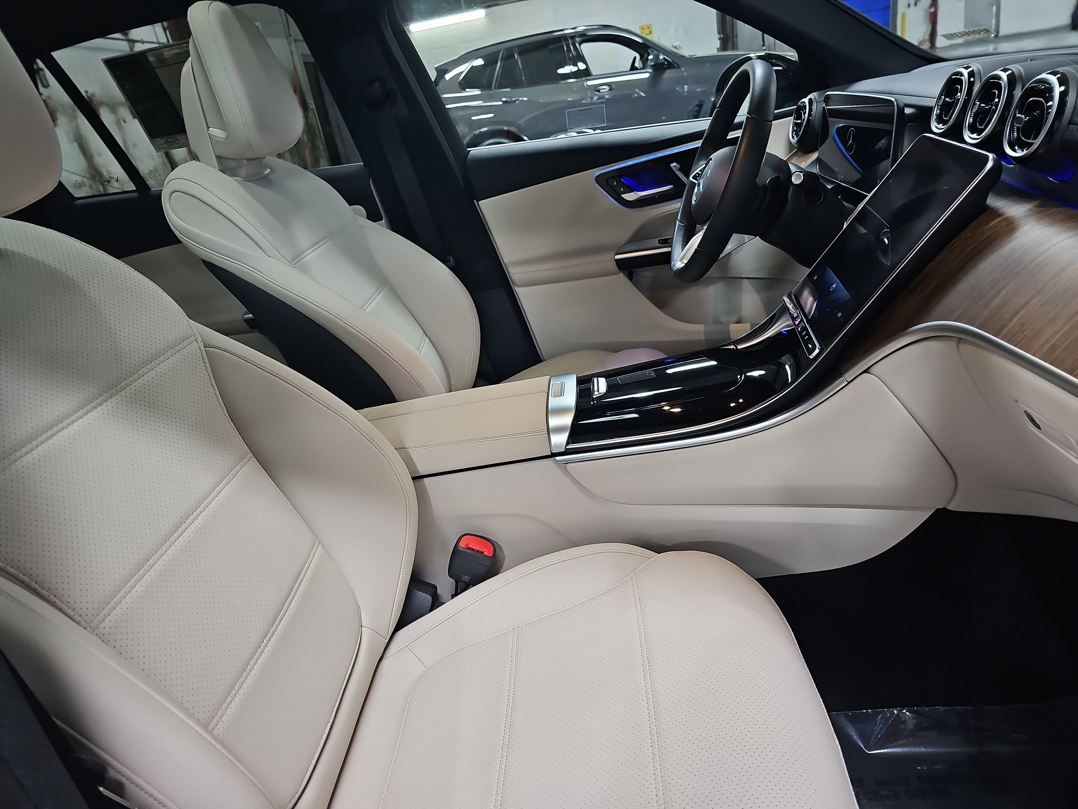 2024 Mercedes-Benz GLC GLC 300