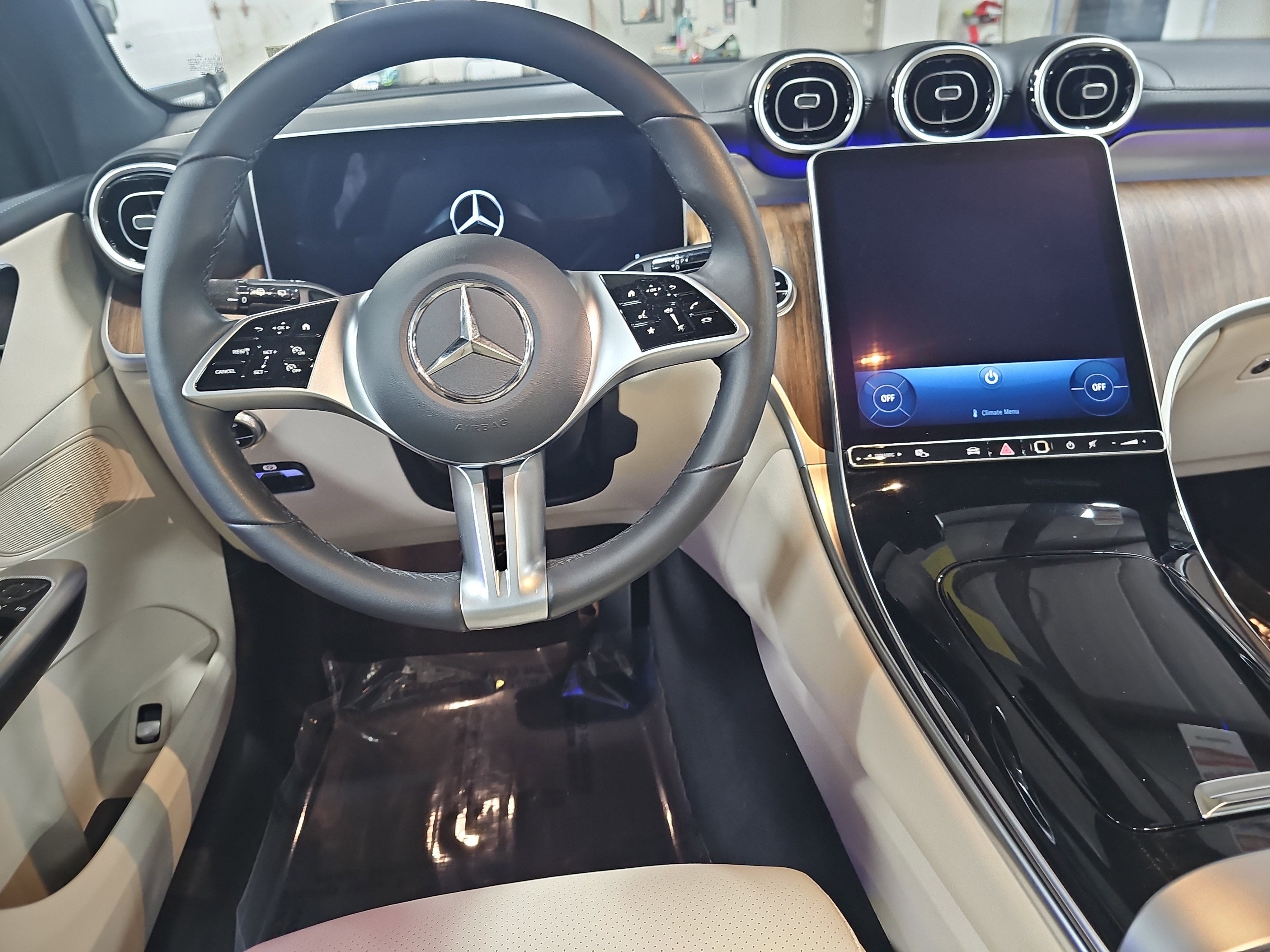 2024 Mercedes-Benz GLC GLC 300