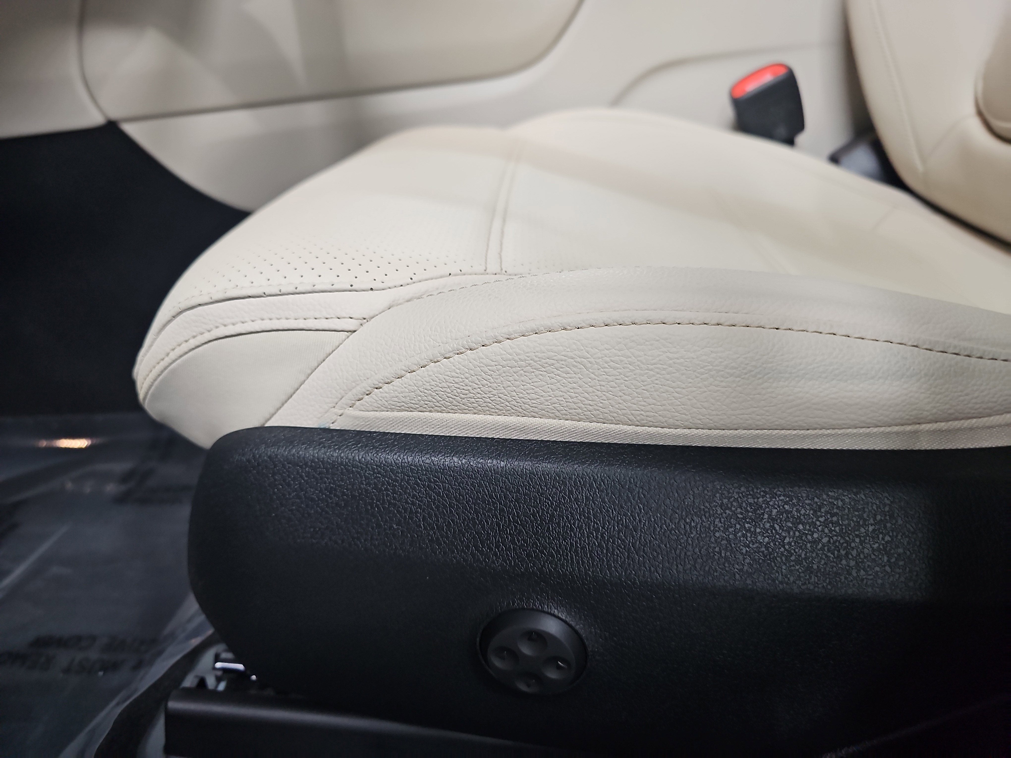 2024 Mercedes-Benz GLC GLC 300