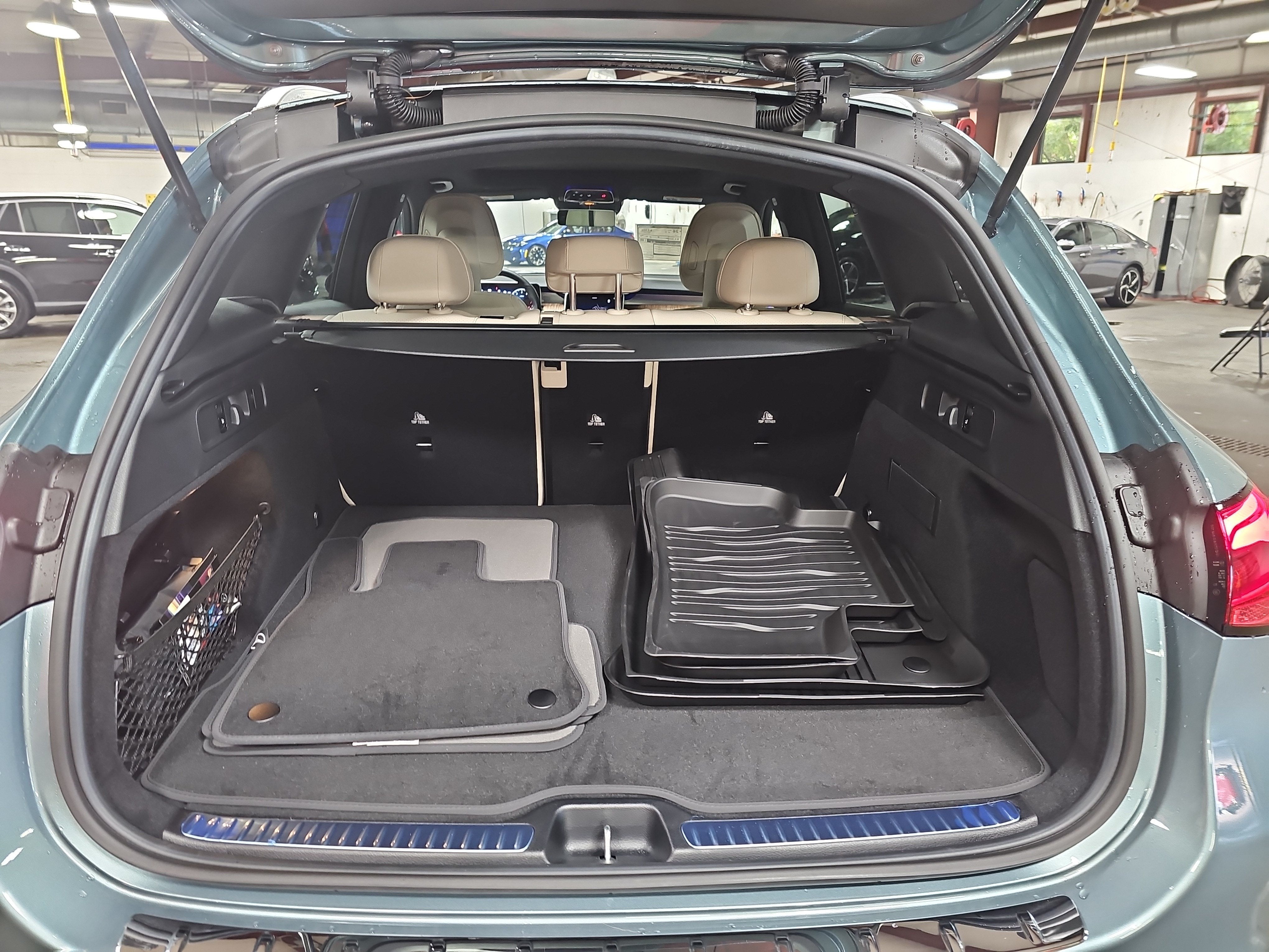 2027 Mercedes-Benz GLC GLC 300