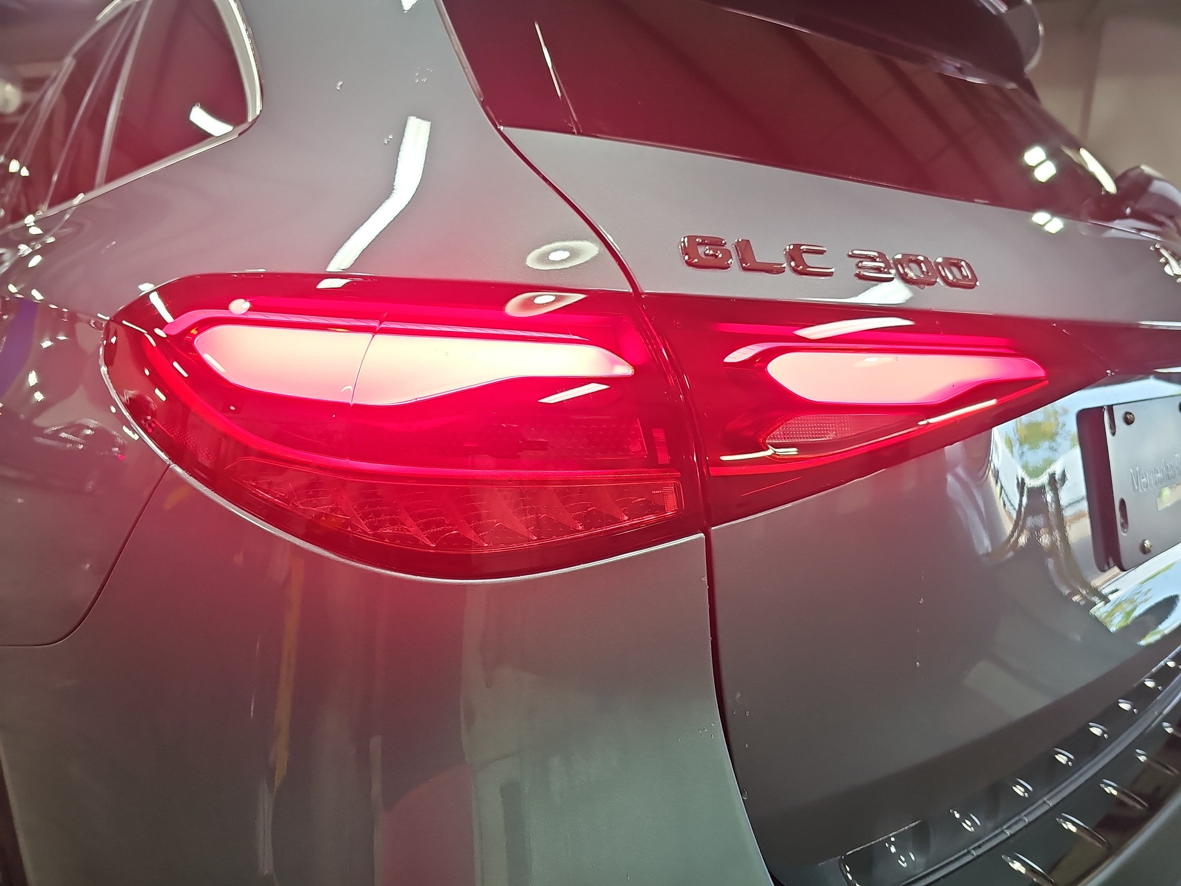 2027 Mercedes-Benz GLC GLC 300