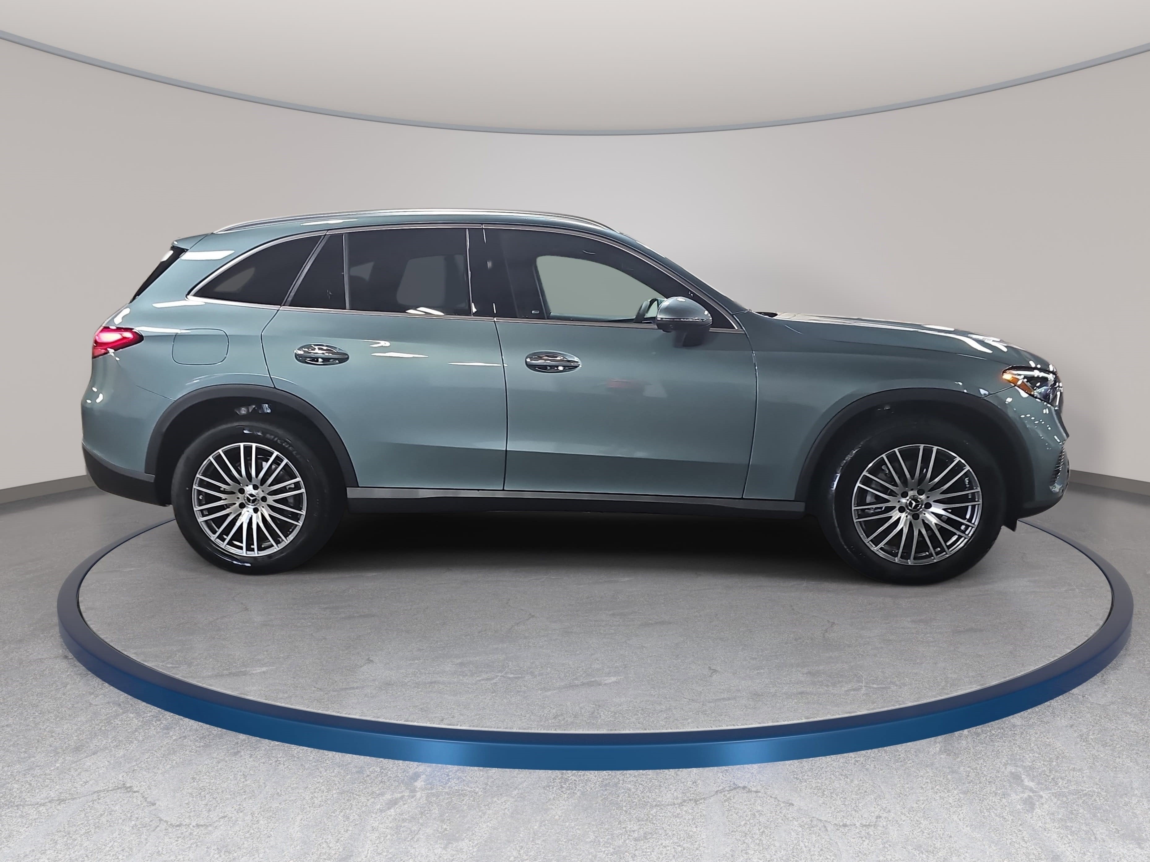 2027 Mercedes-Benz GLC GLC 300