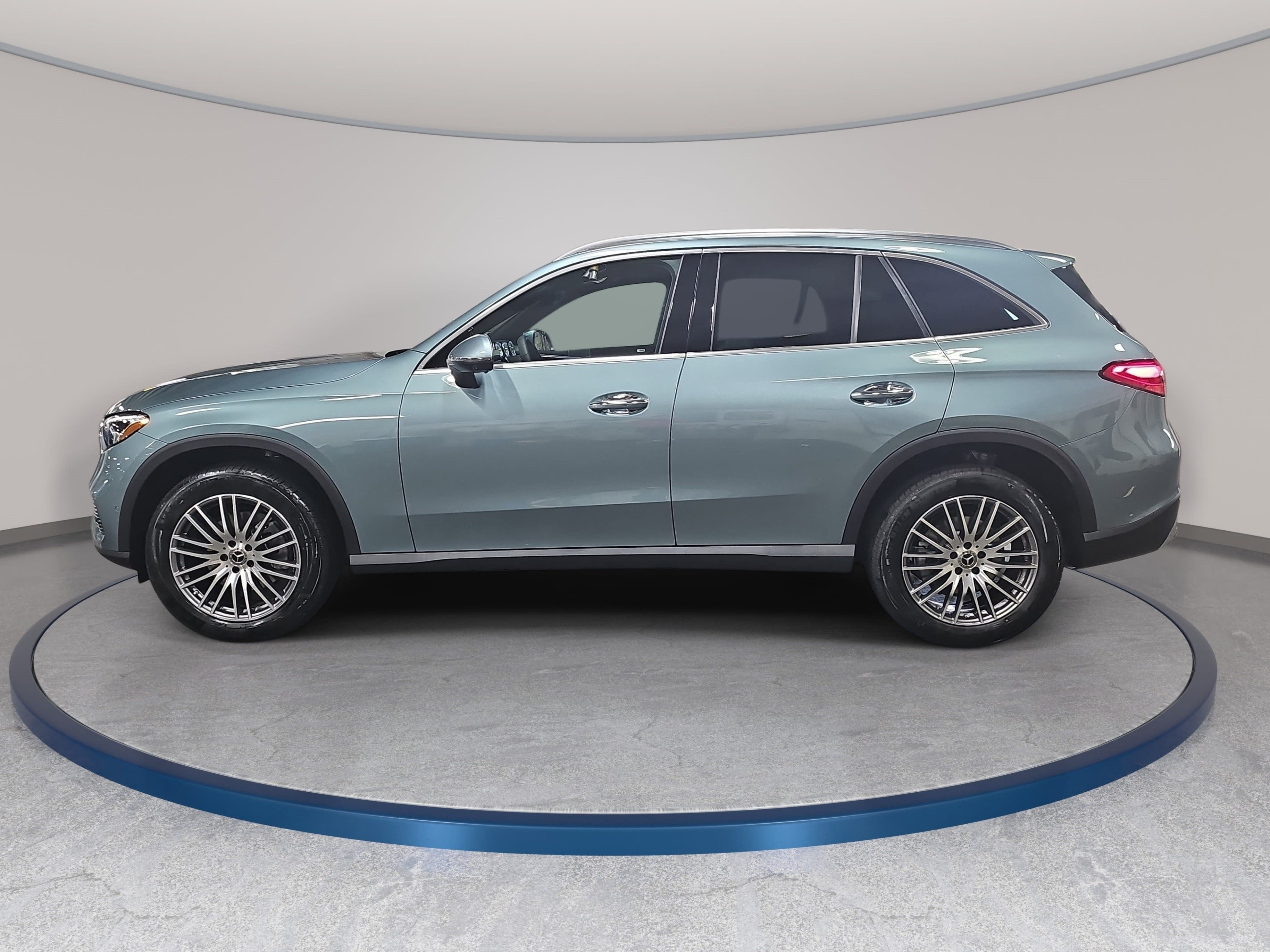 2027 Mercedes-Benz GLC GLC 300