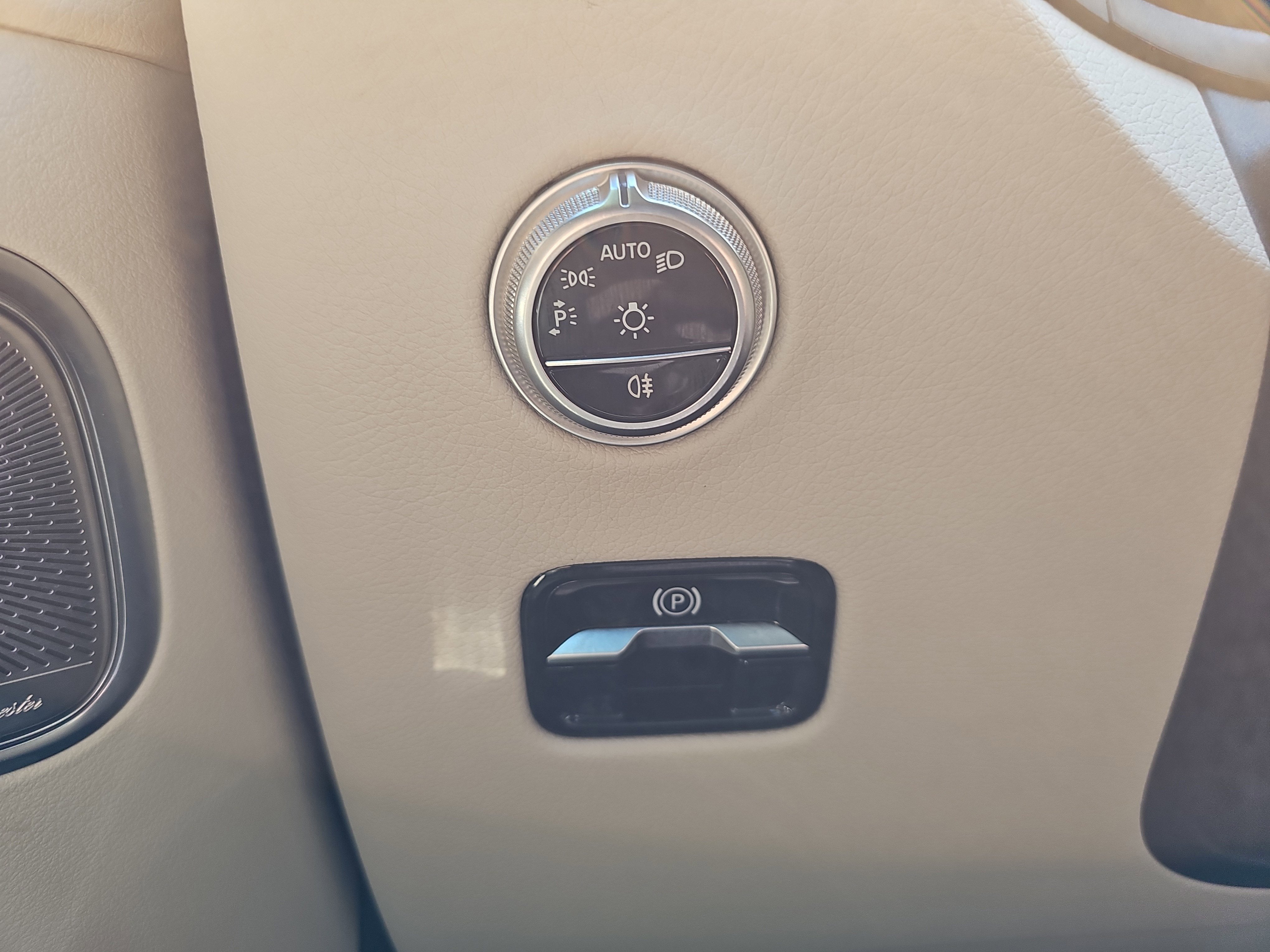 2025 Mercedes-Benz GLC GLC 300