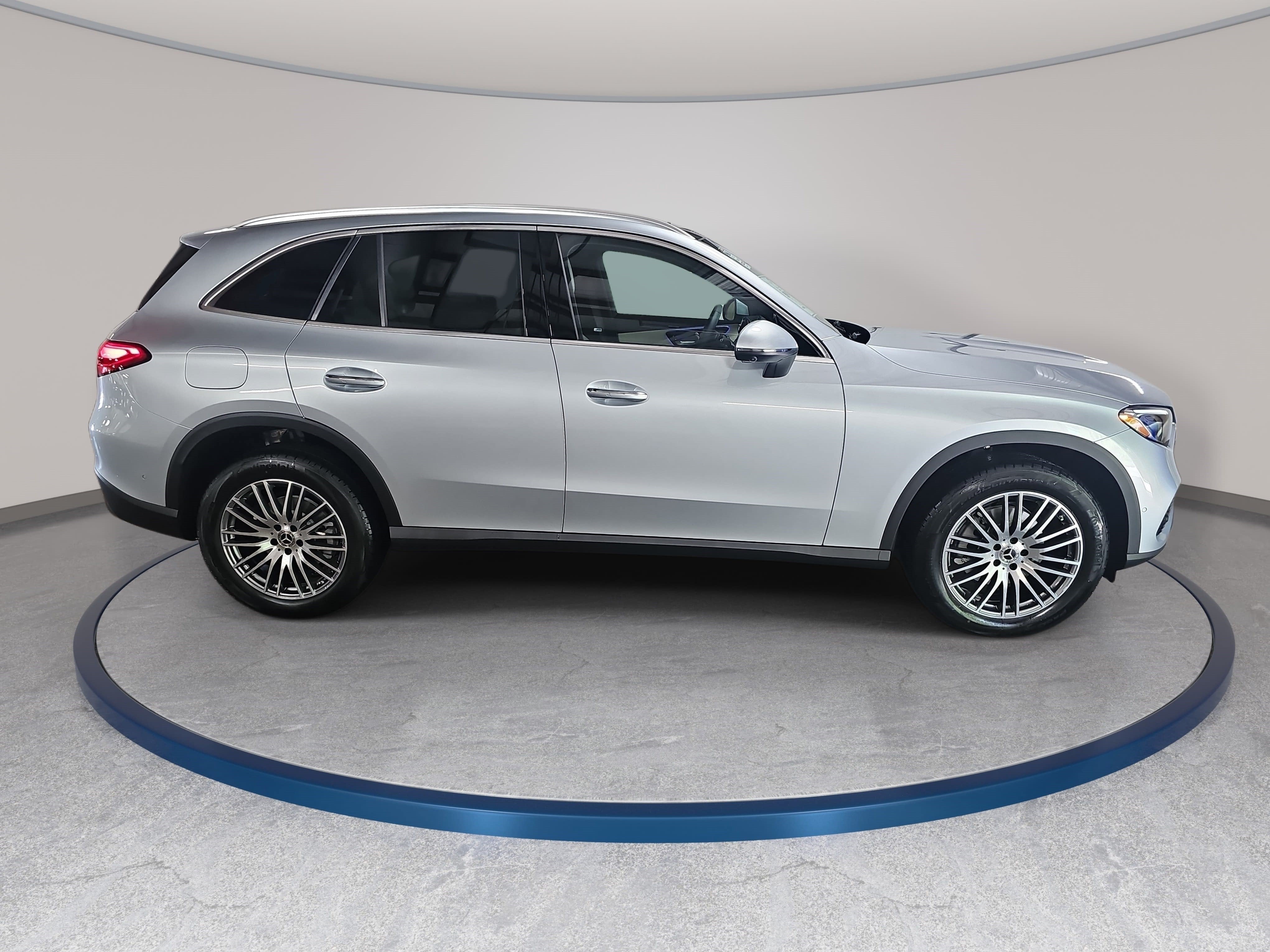 2027 Mercedes-Benz GLC GLC 300