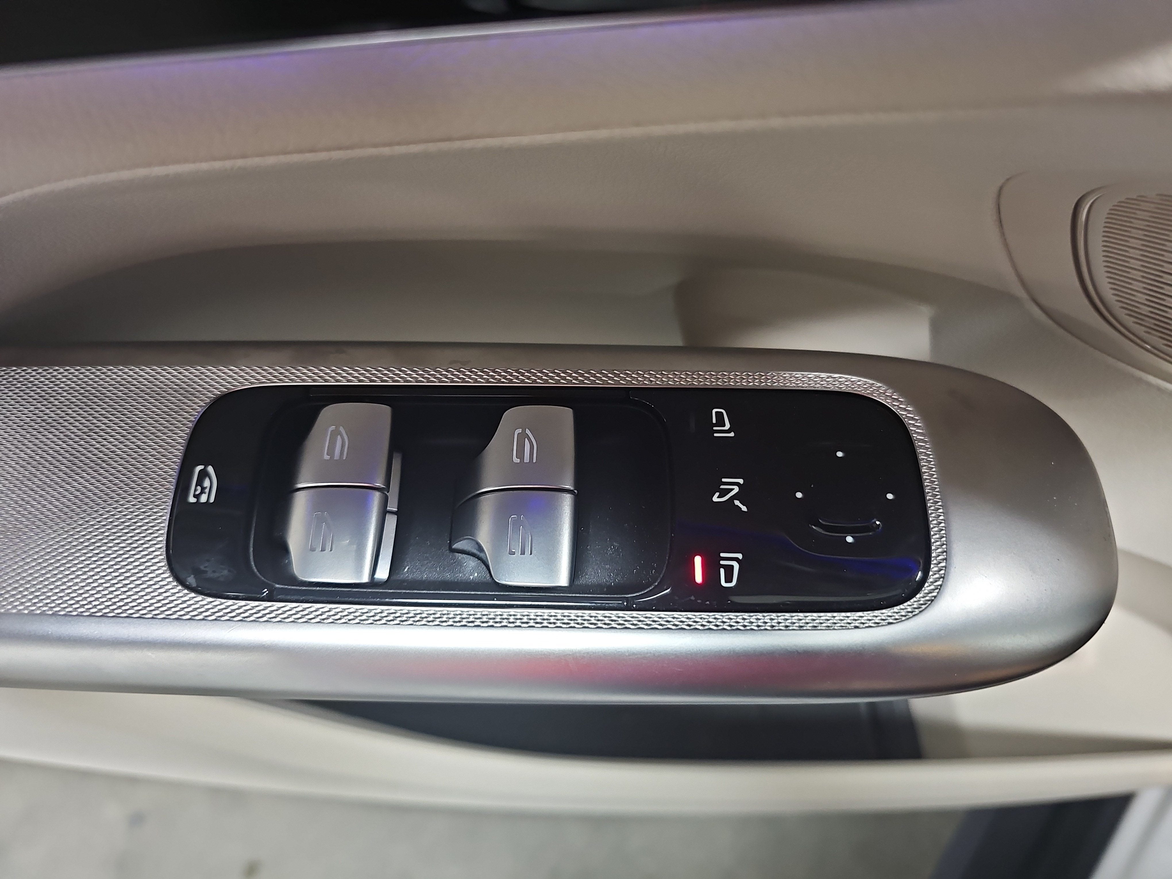 2025 Mercedes-Benz GLC GLC 300